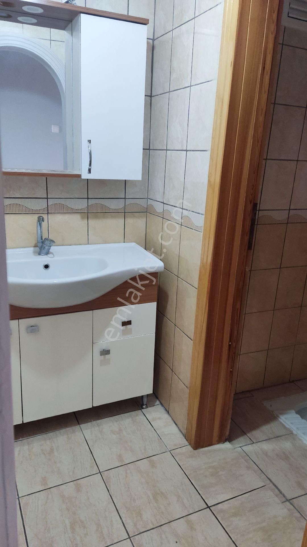 Sahibinden Kiralık Daire Kulesiteye 250 Metre Mesafede Geniş Daire - Görsel 9