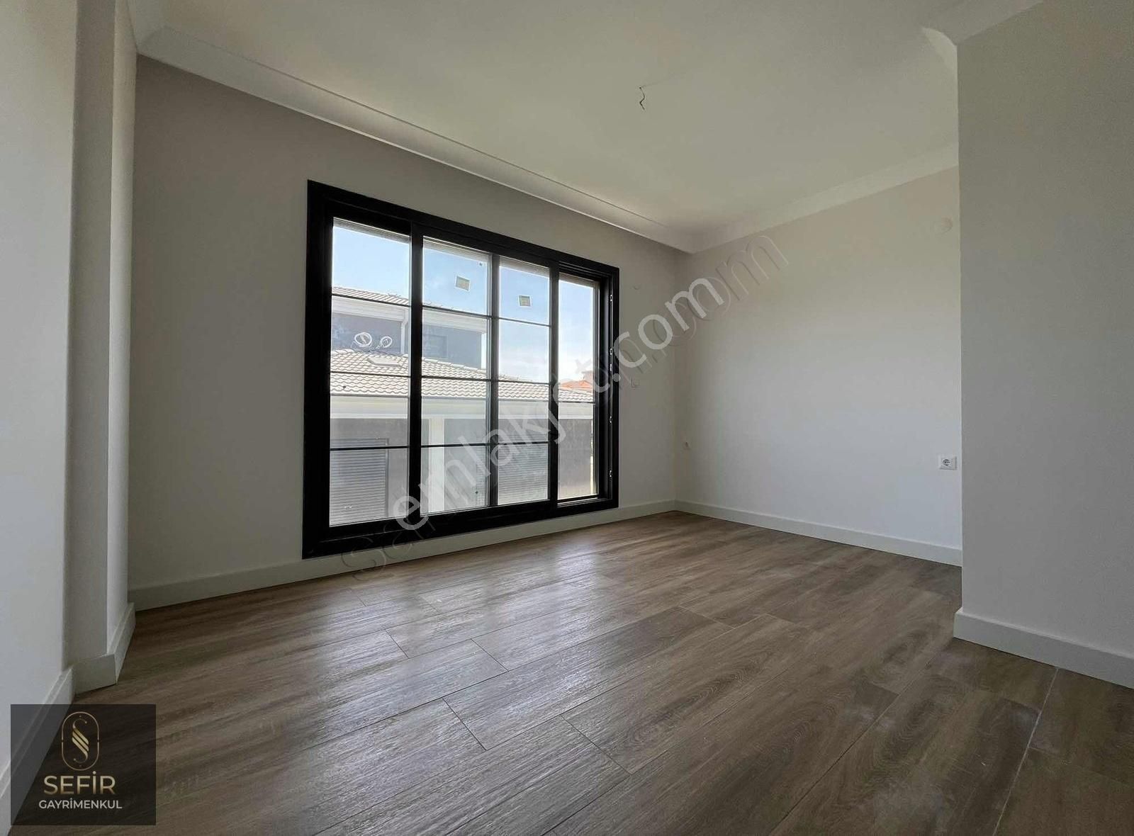 Seferihisar'da Müstakil Havuzlu 4+1 Villa - Görsel 5