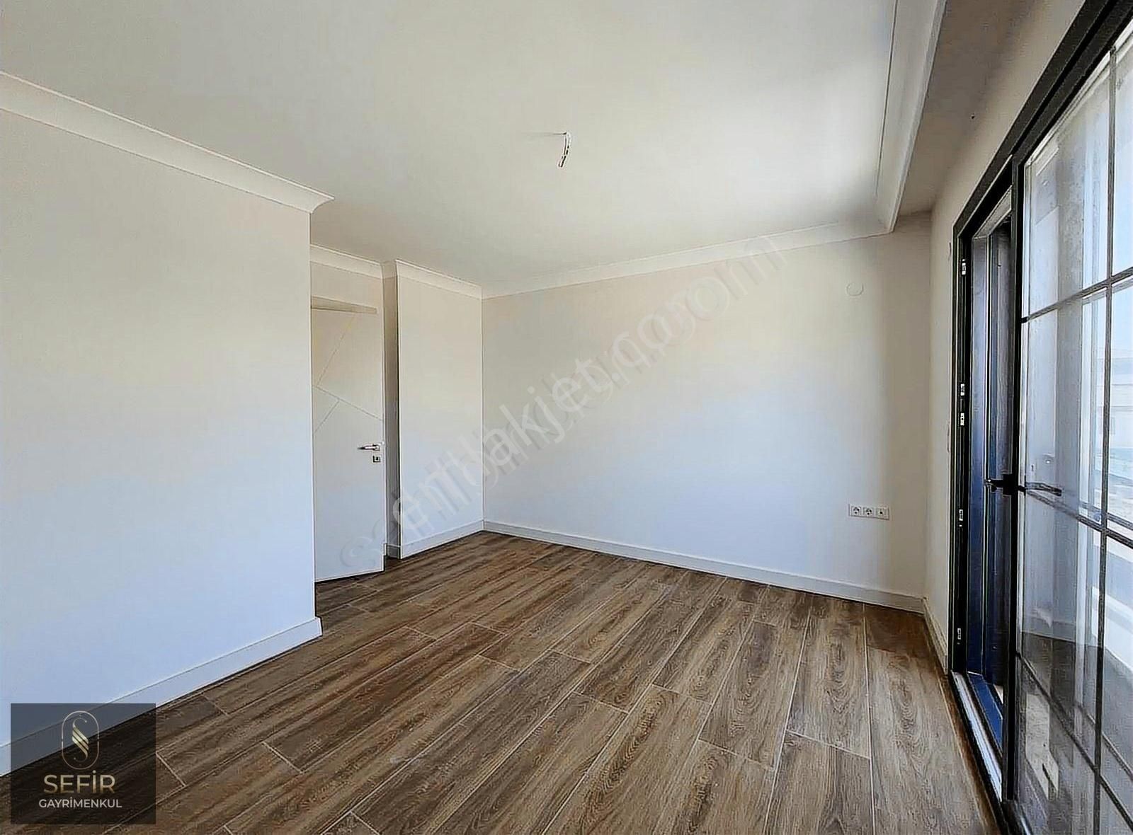 Seferihisar'da Müstakil Havuzlu 4+1 Villa - Görsel 3