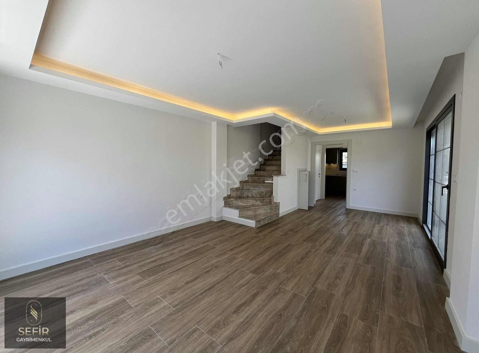 Seferihisar'da Müstakil Havuzlu 4+1 Villa - Görsel 28