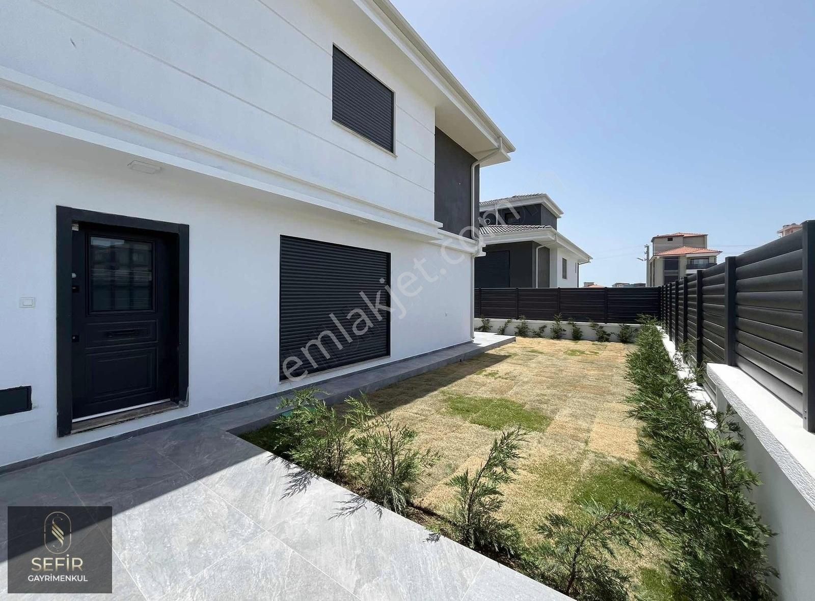 Seferihisar'da Müstakil Havuzlu 4+1 Villa - Görsel 24