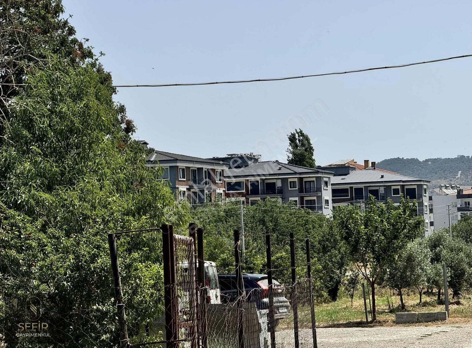 Hıdırlık'ta Merkeze Çok Yakın 6 Dönüm Mandalina Bahçesi