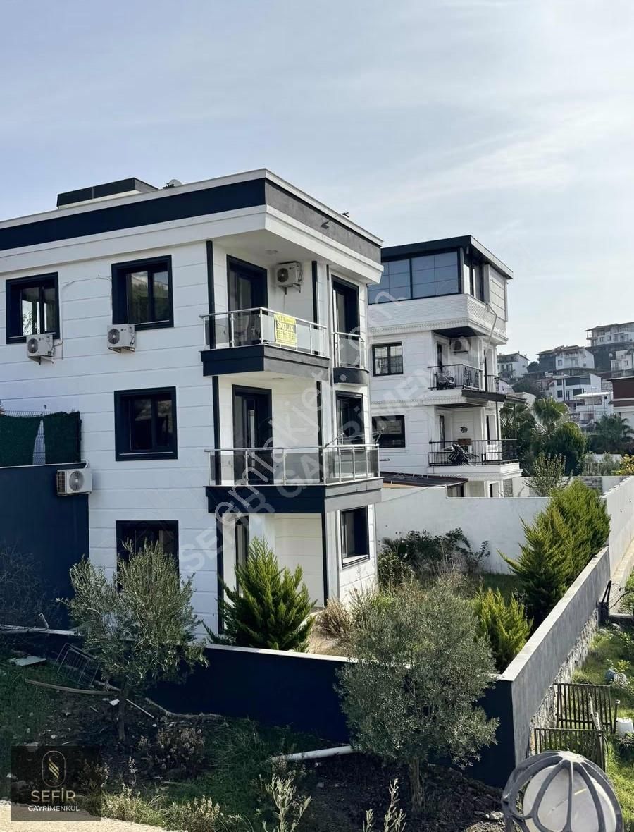 Akarca'da Denize Yürüme Mesafesinde Satılık Müstakil Villa - Görsel 9