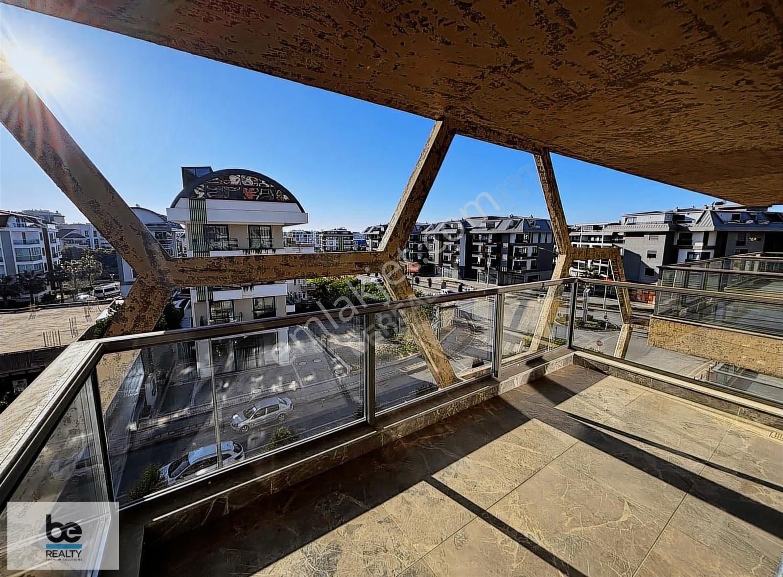 Alanya'da 1+1 Eşyasız Satılık Daire - Görsel 23