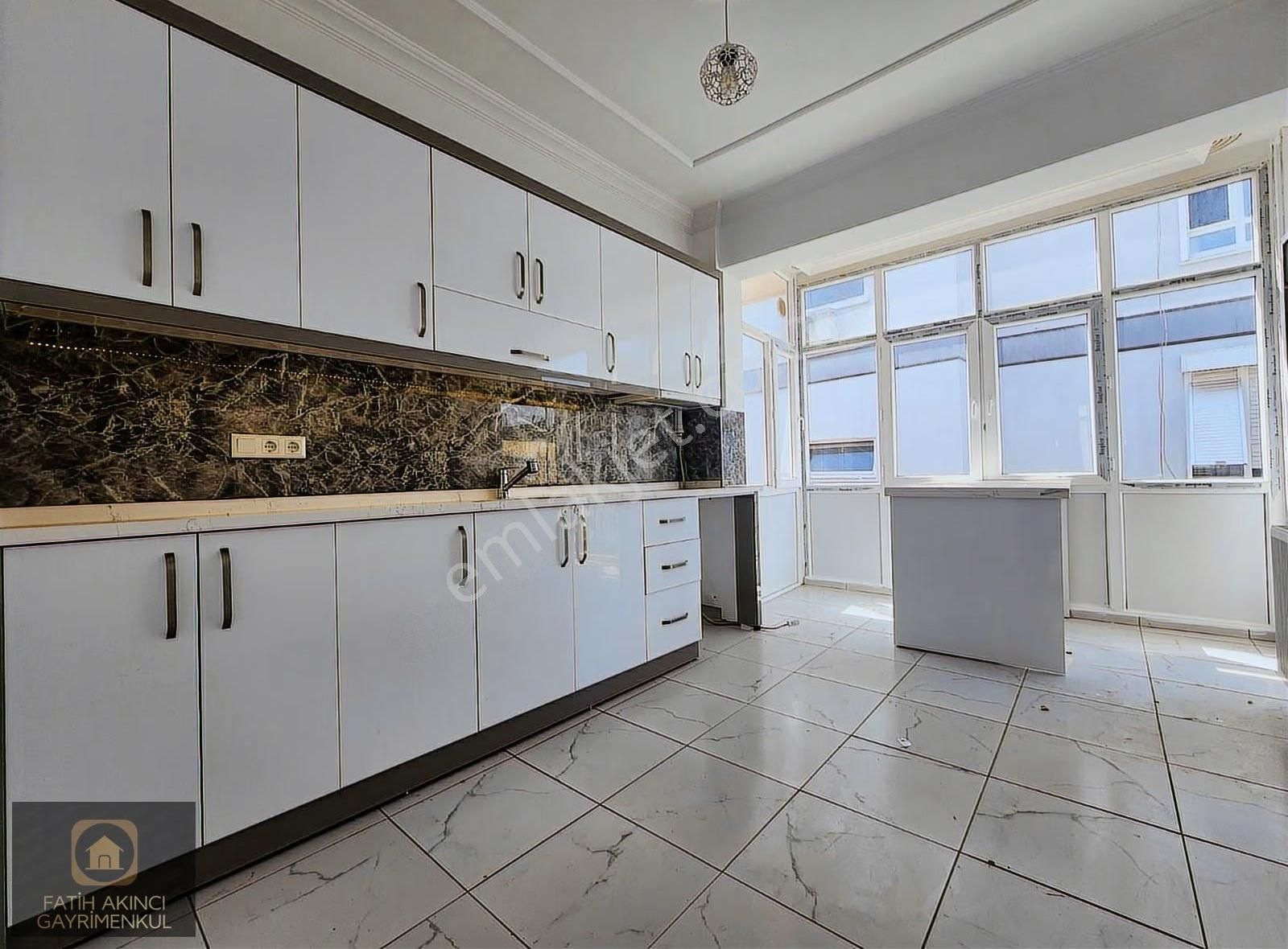 Güvenlikte Geniş 2+1 Temiz Daire