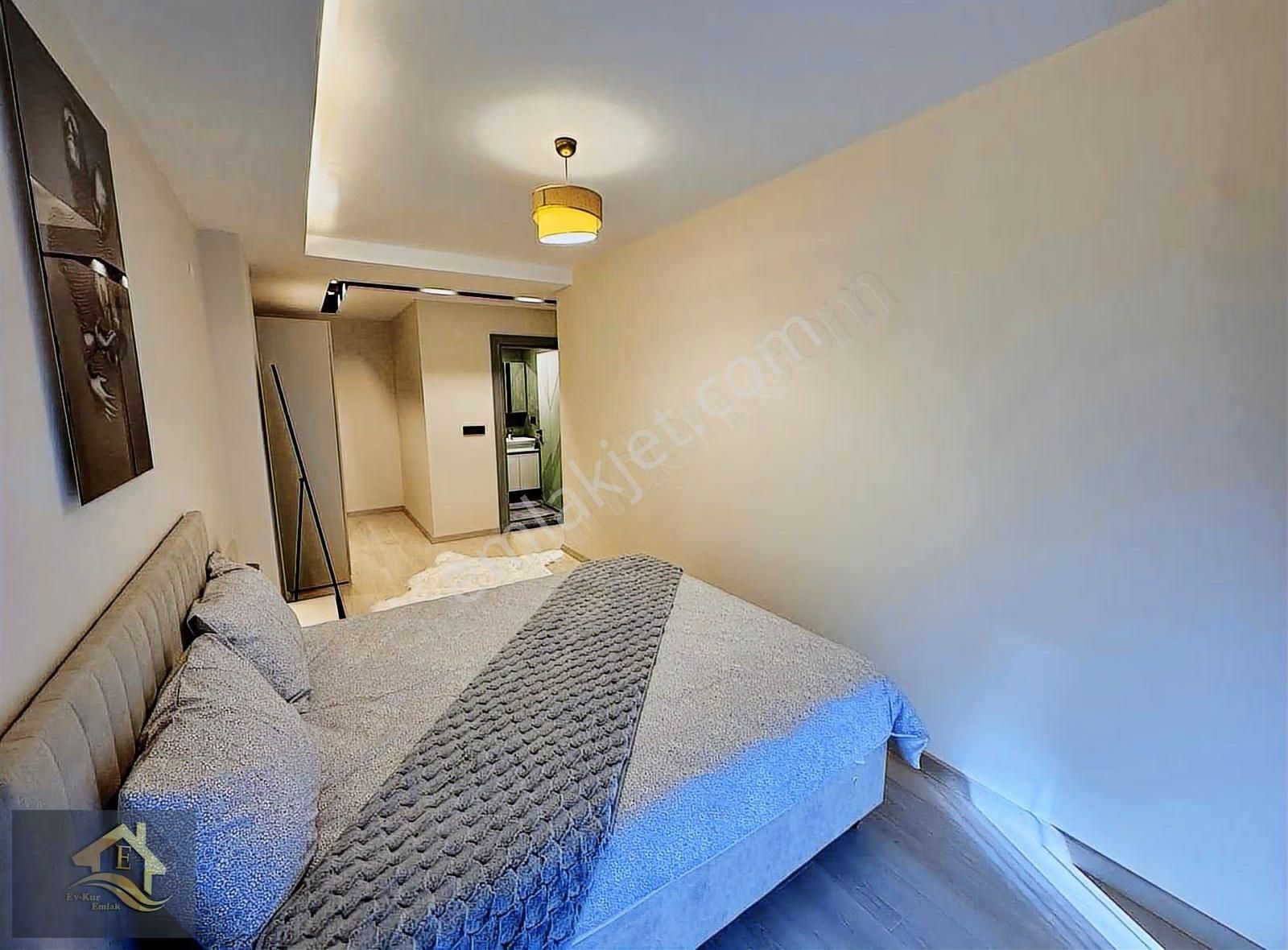 Kuşadası'nda Full Eşyalı Ayrı Mutfak Ebeveyn Banyolu 2+1 Daire - Görsel 25