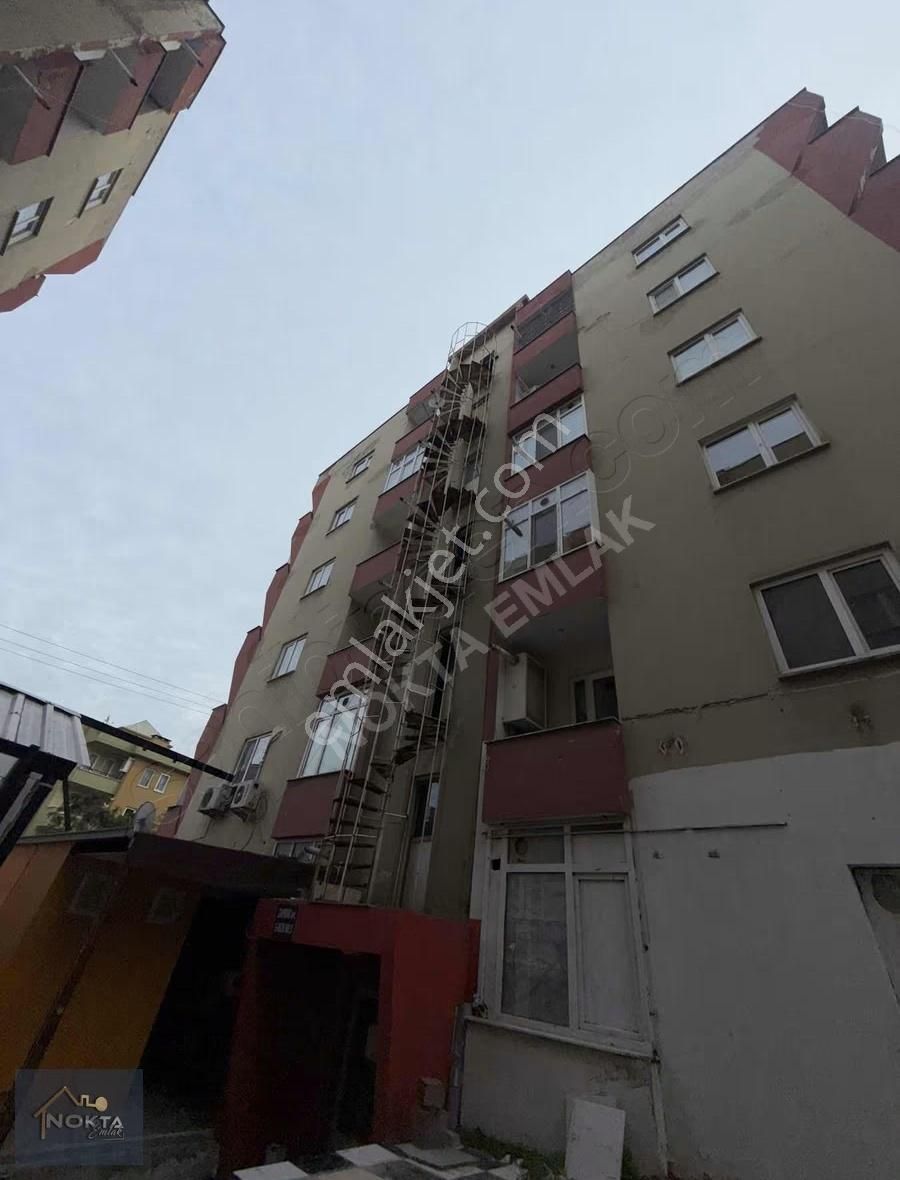 Yerleşim'de 1+1 Eşyasız Ayrı Mutfak Satılık Daire