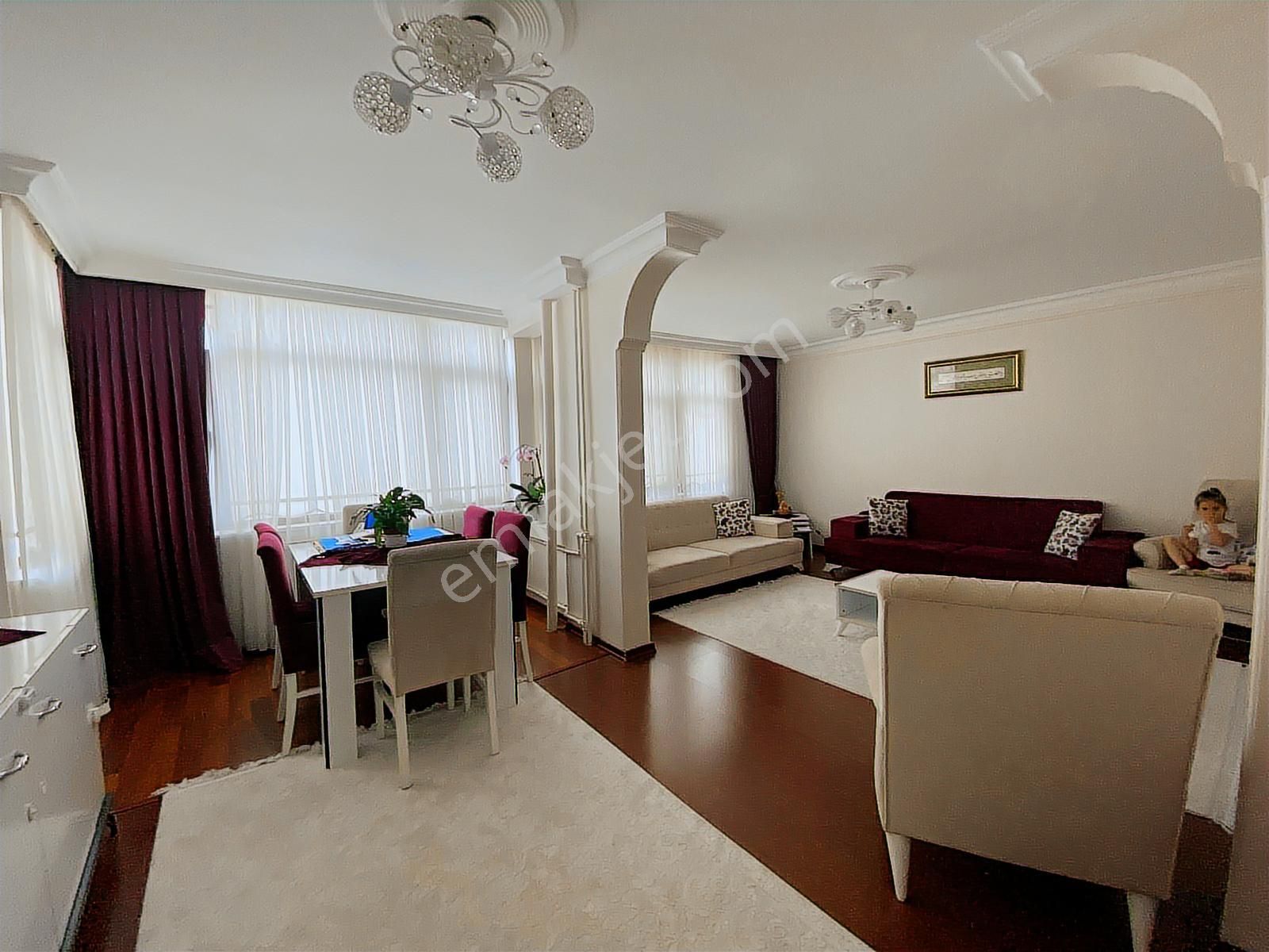 Çengelköy Ata 2 De İçi Yapılı 145 M2 Satılık Daire - Görsel 3