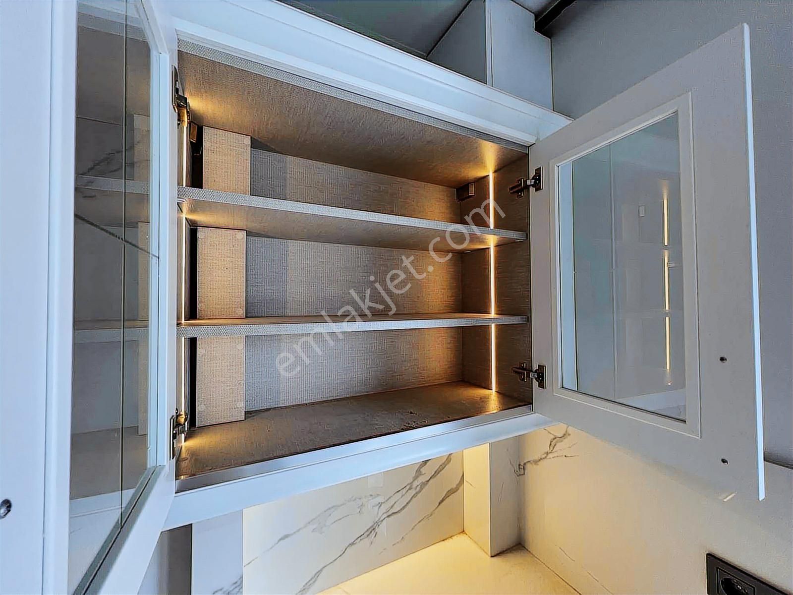 (videolu Tanıtım ) Çengelköy De Butik Sitede 4+1 Satılık Daire - Görsel 6