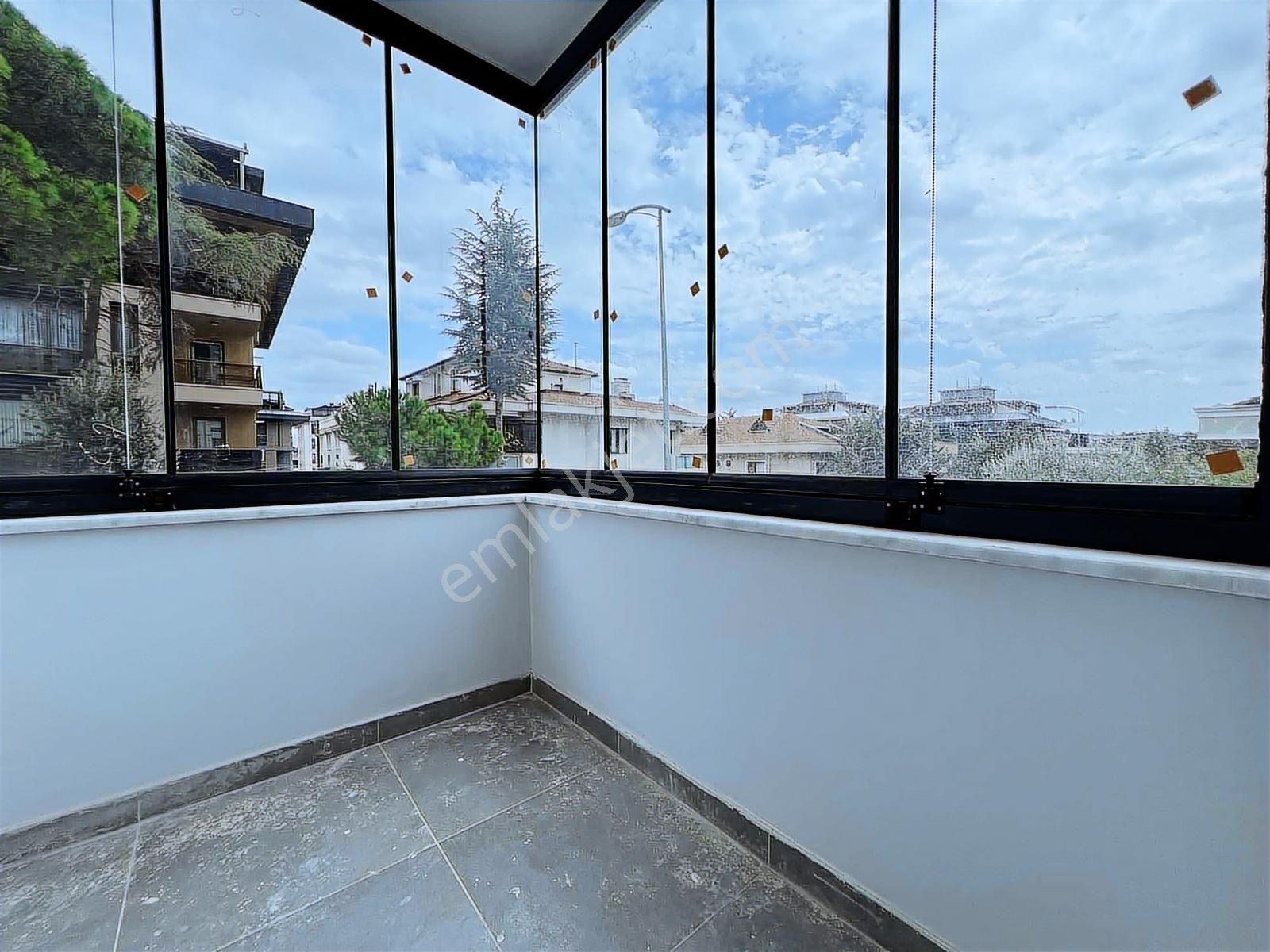 (videolu Tanıtım ) Çengelköy De Butik Sitede 4+1 Satılık Daire - Görsel 7