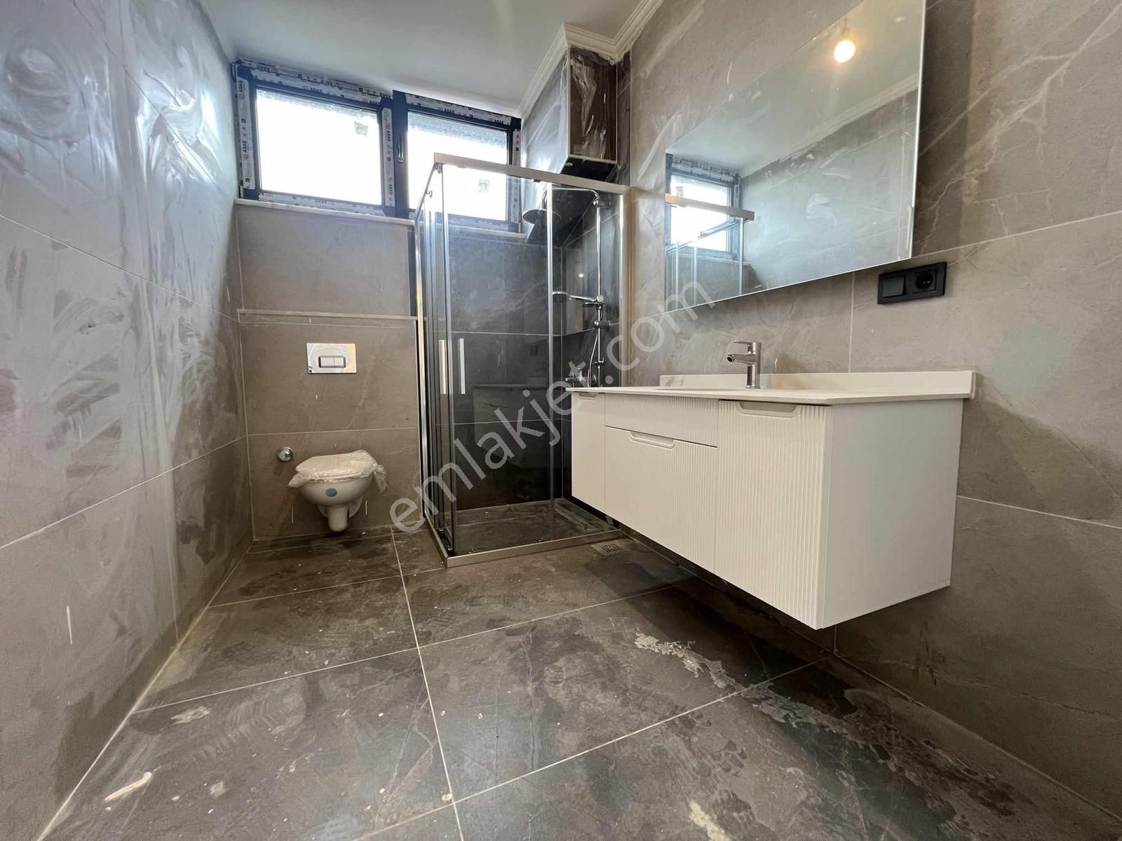 Çengelköy De 3 Bloklu Butik Sitede 6+2 Satılık Dublex - Görsel 11