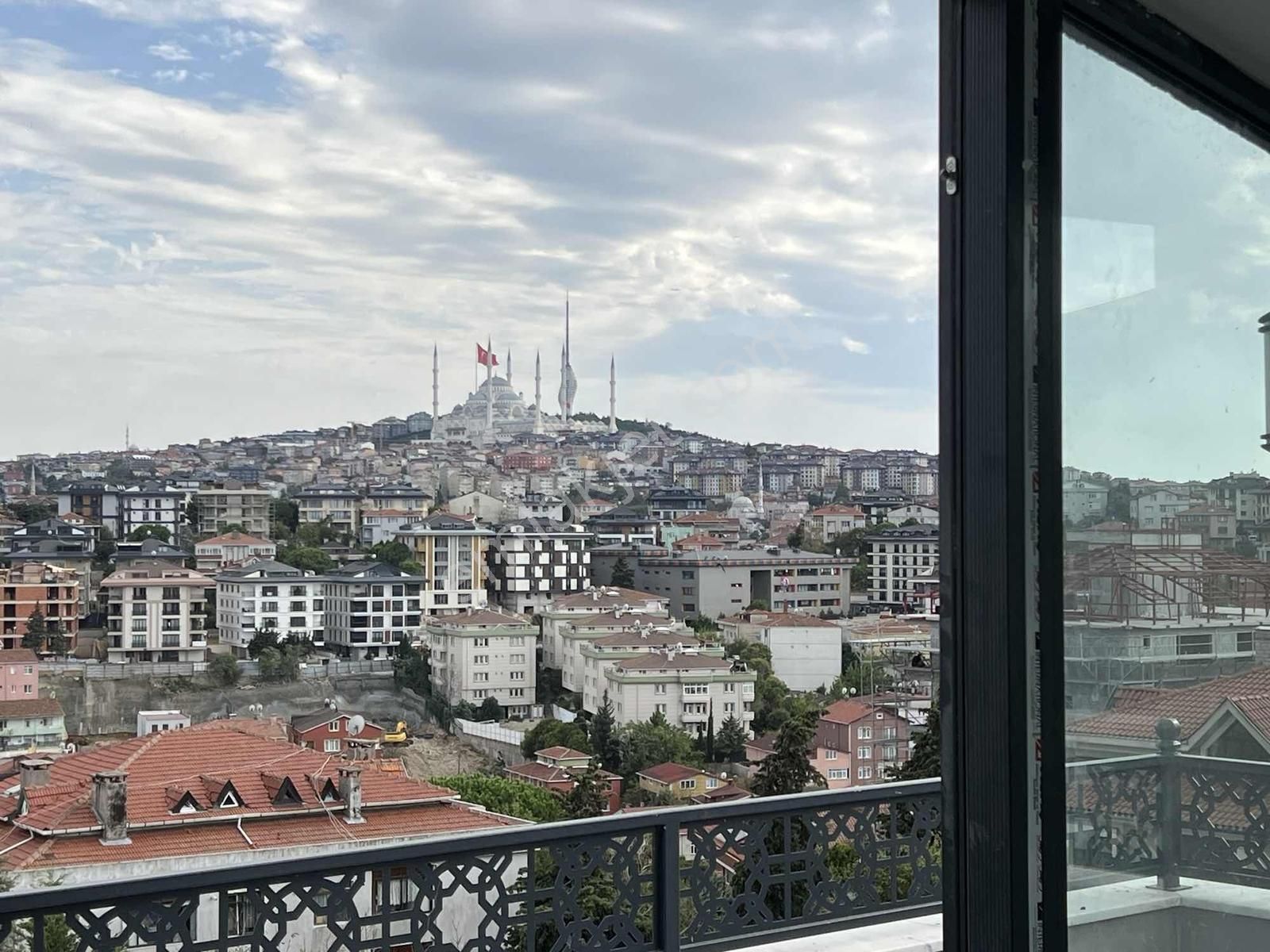 Çengelköy De 3 Bloklu Butik Sitede 6+2 Satılık Dublex - Görsel 29