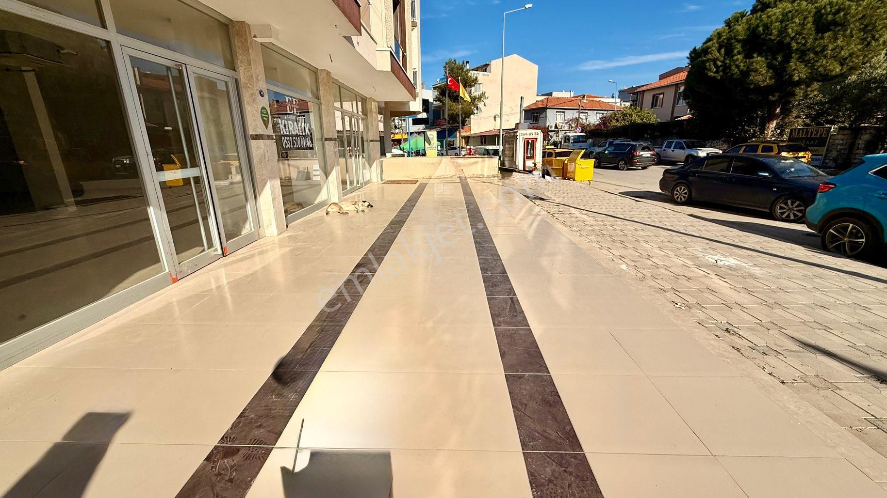 Güzelbahçe Yelki Merkez'de 600 M2 Kiralık Mağaza - Görsel 7