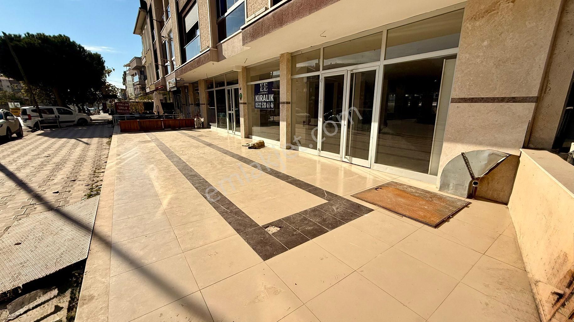 Güzelbahçe Yelki Merkez'de 600 M2 Kiralık Mağaza - Görsel 6