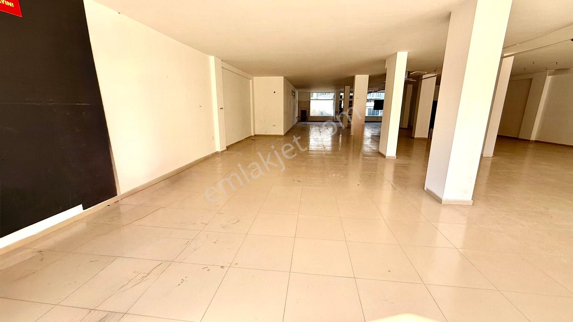 Güzelbahçe Yelki Merkez'de 600 M2 Kiralık Mağaza - Görsel 14