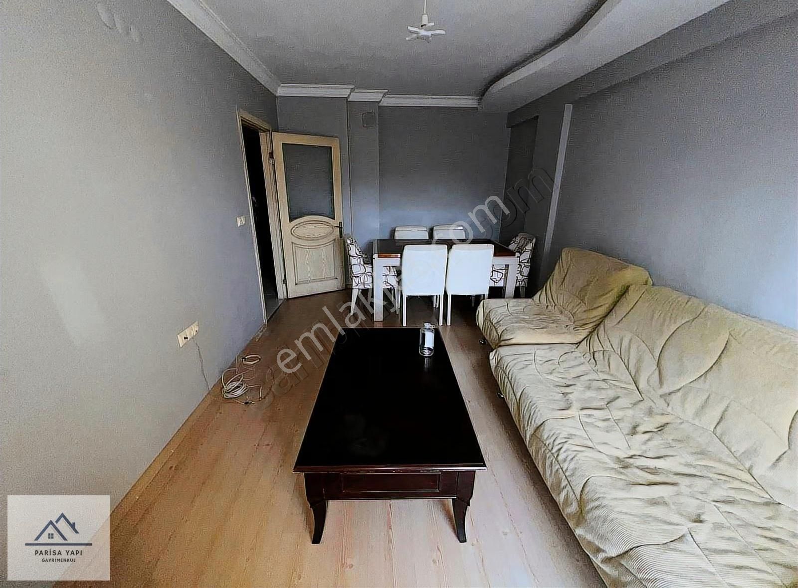 Parisa'dan Buca Batı Çıkışında D.gazlı Arakat Balkonlu Kirlık2+1 - Görsel 9