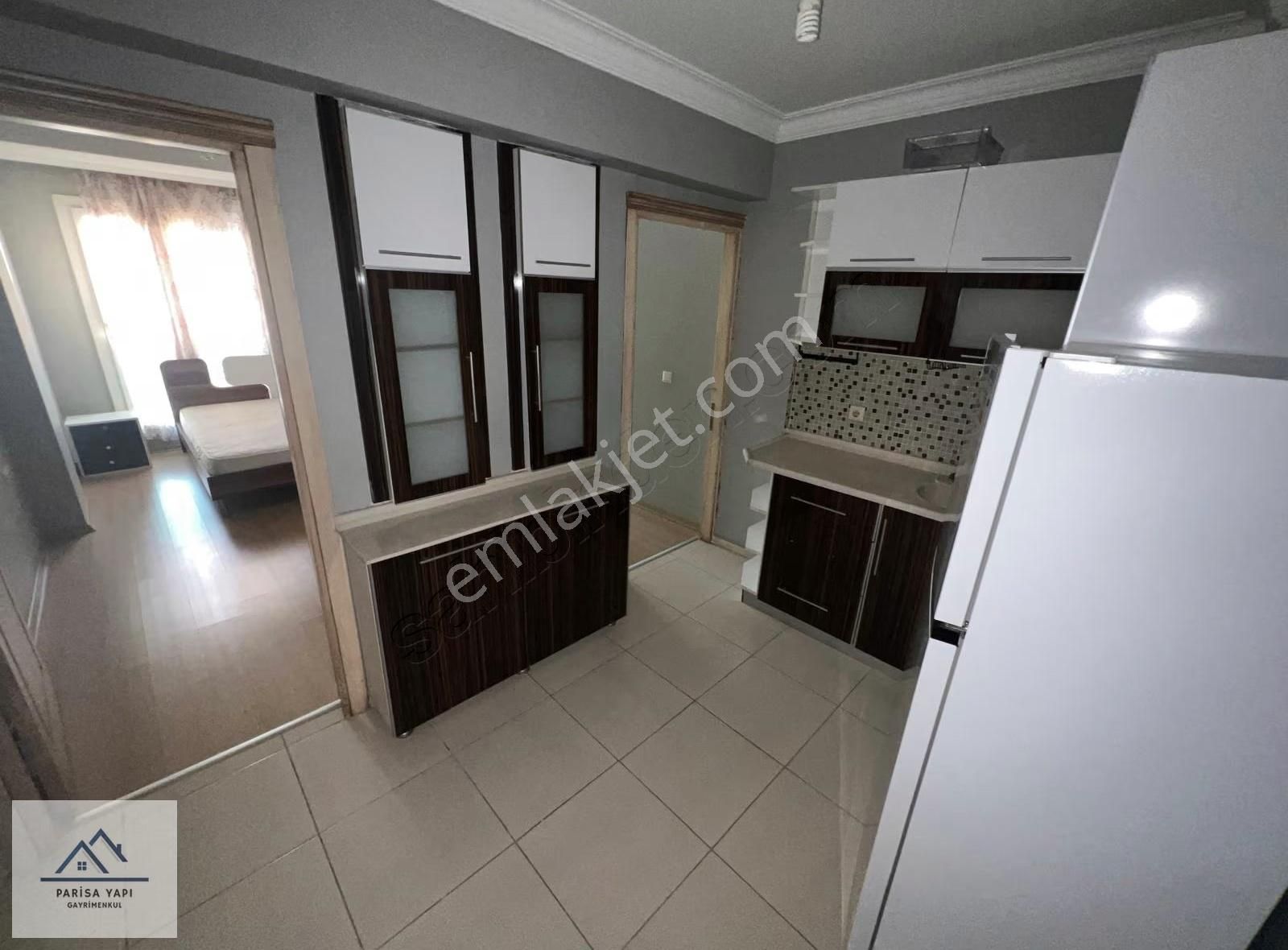 Parisa'dan Buca Batı Çıkışında D.gazlı Arakat Balkonlu Kirlık2+1 - Görsel 17