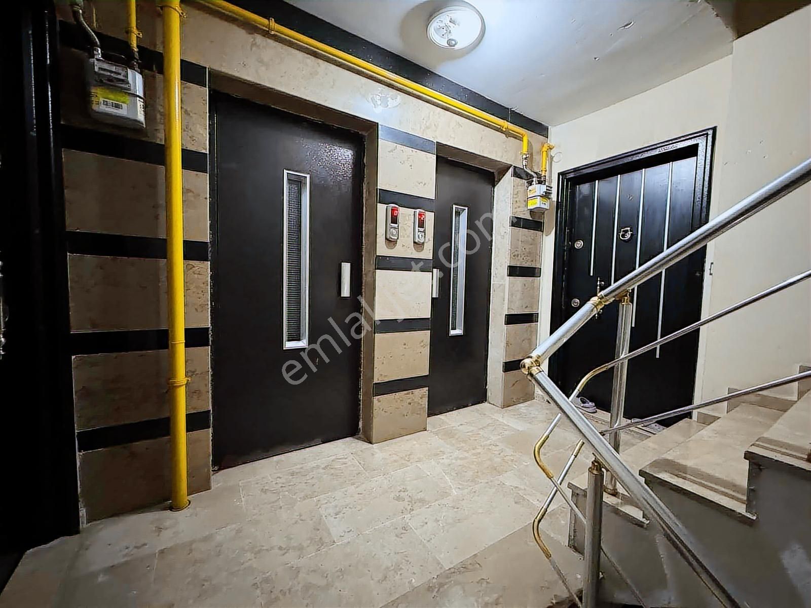 Nadir Bulunur Ferah Ve Genişlik Butik Site Ara Kt 2+1 Boş Daire - Görsel 3