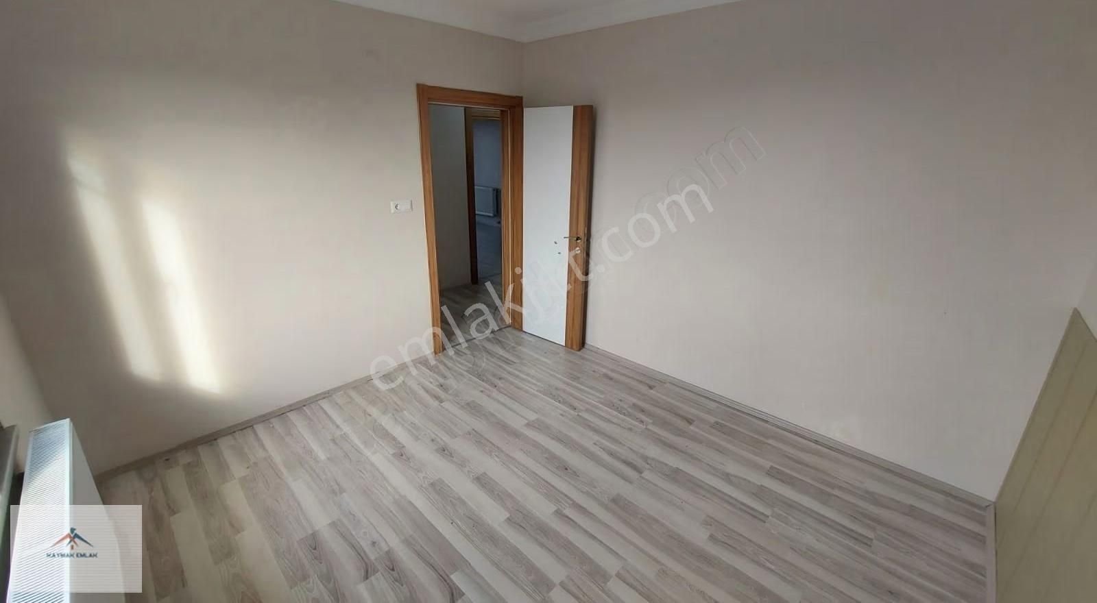 Ebebeyn Banyolu 135 M2 3+1 Oda Balkonlar Kapalı - Görsel 4