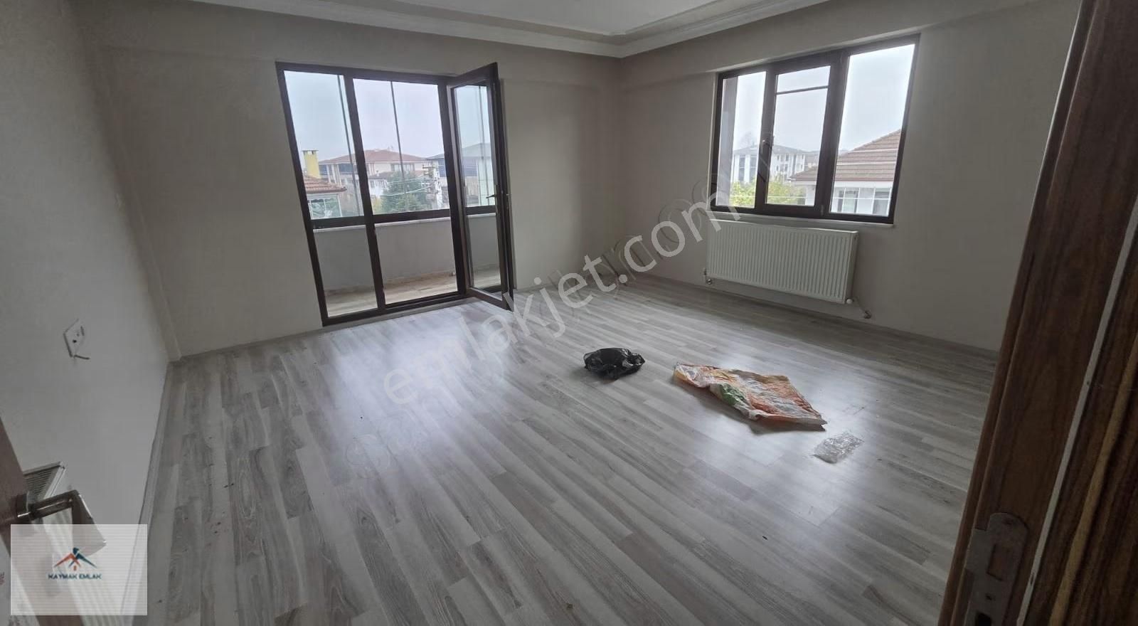 Ebebeyn Banyolu 135 M2 3+1 Oda Balkonlar Kapalı - Görsel 8