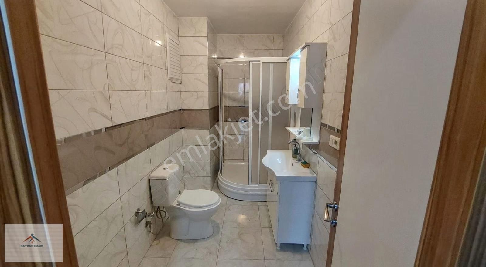 Ebebeyn Banyolu 135 M2 3+1 Oda Balkonlar Kapalı - Görsel 14