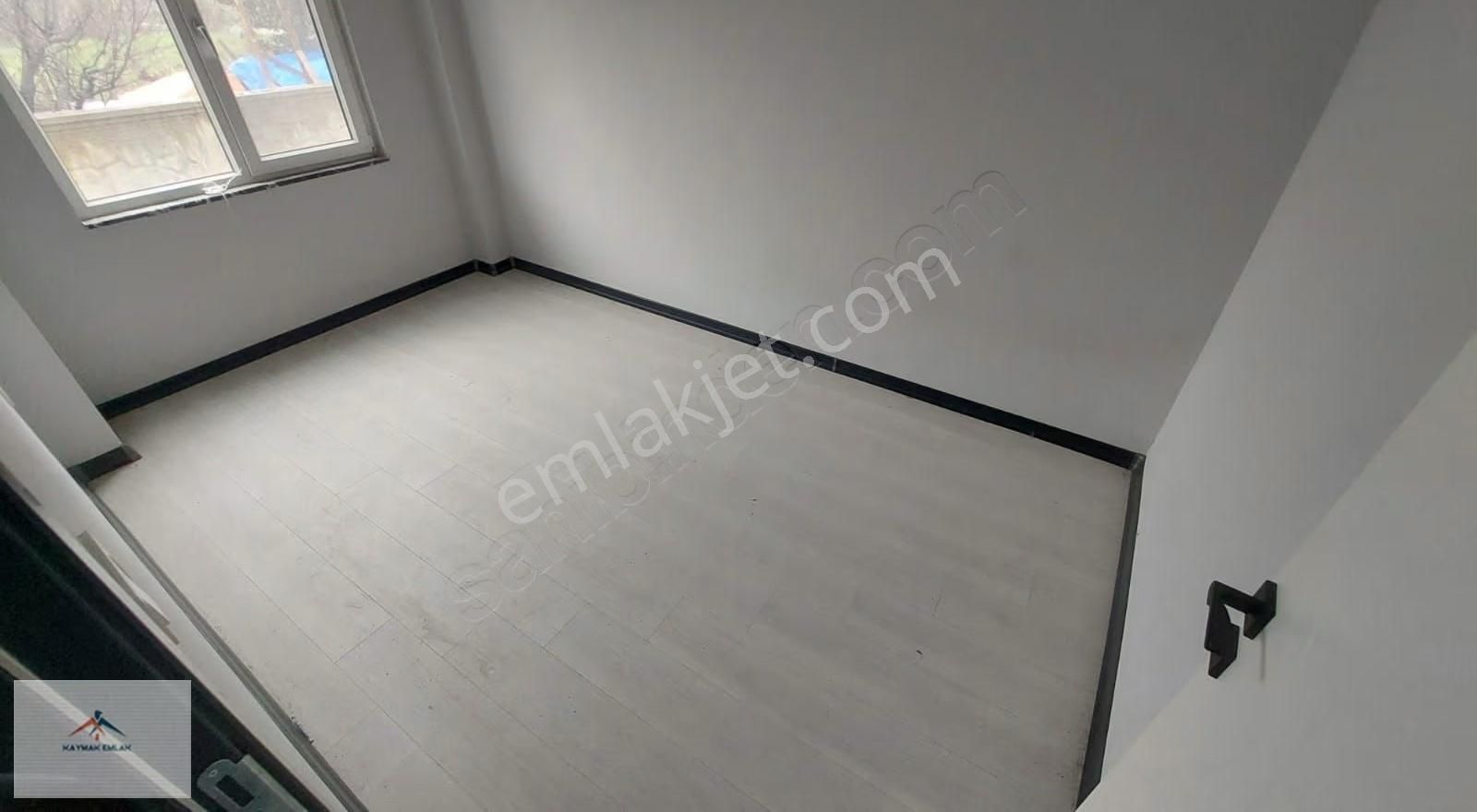 Büyük 1+1bulaşık Ve Buzdolabı Koyma Yeri Olan Satılık Daire - Görsel 2