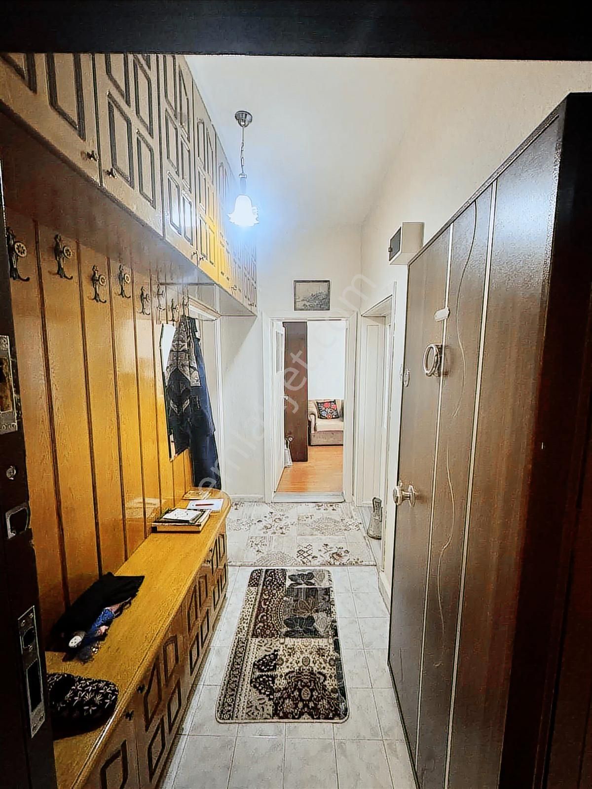 Cumhuriyet Mahallesinde Hesaplı 3+1 - Görsel 19