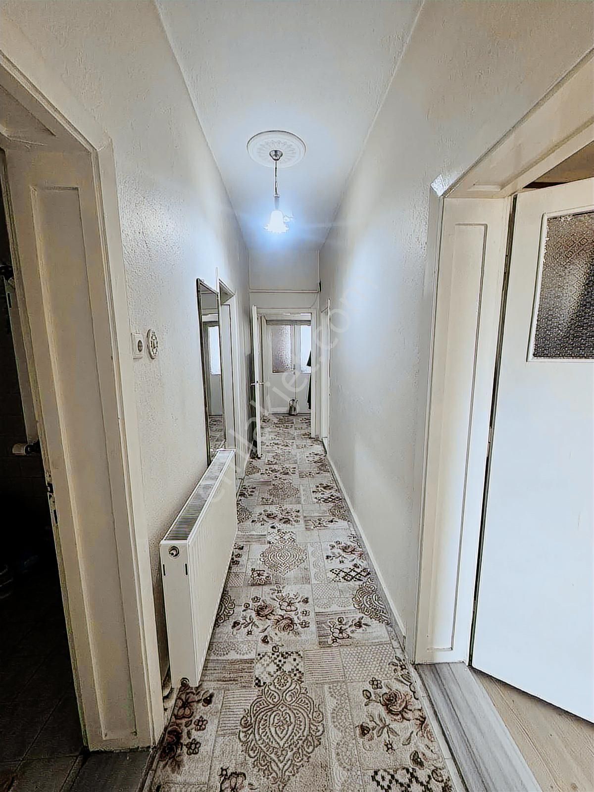 Cumhuriyet Mahallesinde Hesaplı 3+1 - Görsel 9