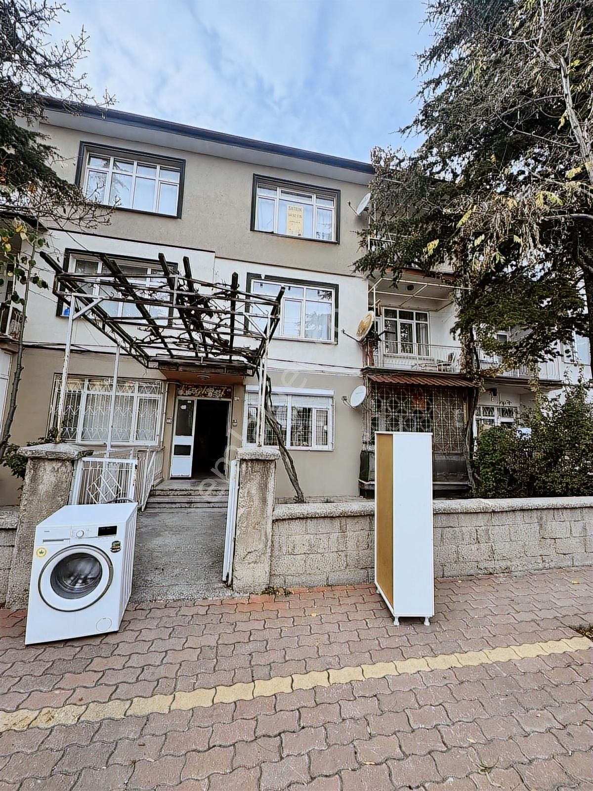 Cumhuriyet Mahallesinde Hesaplı 3+1