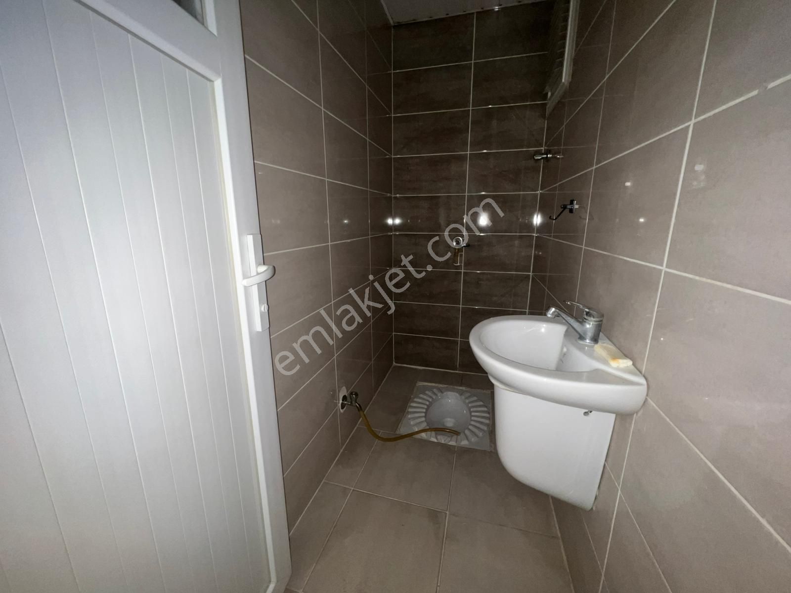 Arve'den Barış Mh'de Gmk Ve Çarşıya Yakın Kiralık 2+1 Daire - Görsel 5