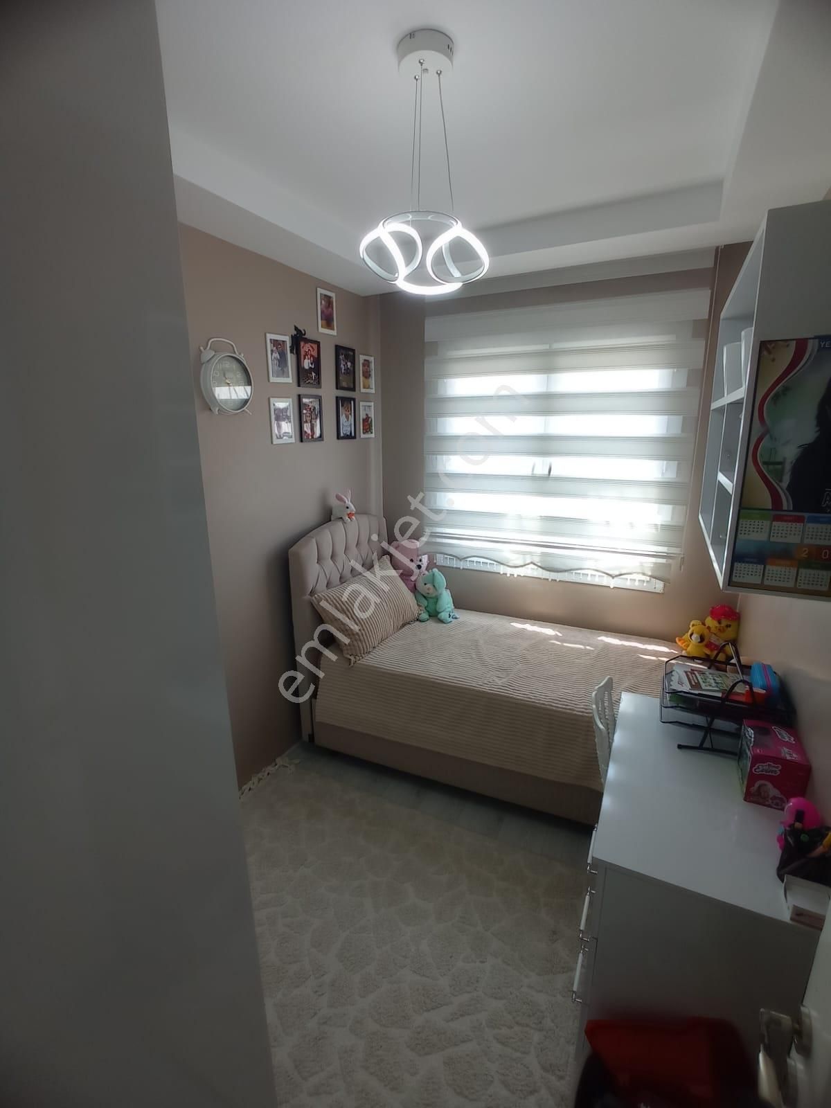 Zorlu'da Sofudede Mah. Müstakil Geniş Oturumlu 2+1 Kapalı Mutfak - Görsel 12