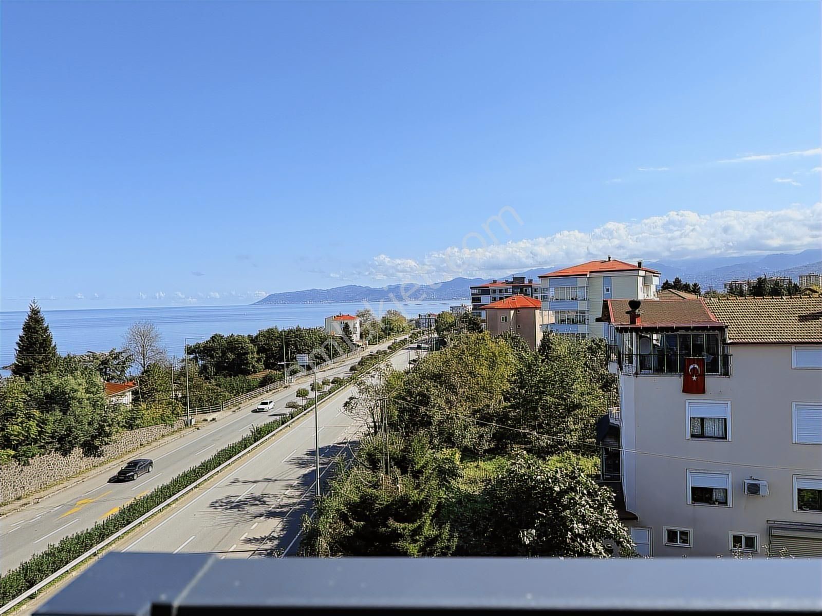 Beşikdüzü'nde Ana Yola Yakın Deniz Manzaralı 3+1 Daire | Tekce - Görsel 2