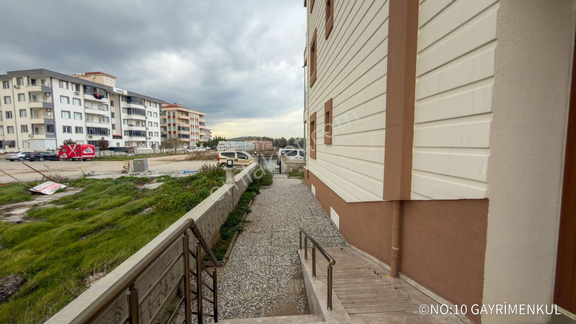 No:10 Gayrimenkul’den – Merkezi Konumda 1+1 Açık Mutfak • Yerden Isıtmalı • Kiralık - Görsel 3