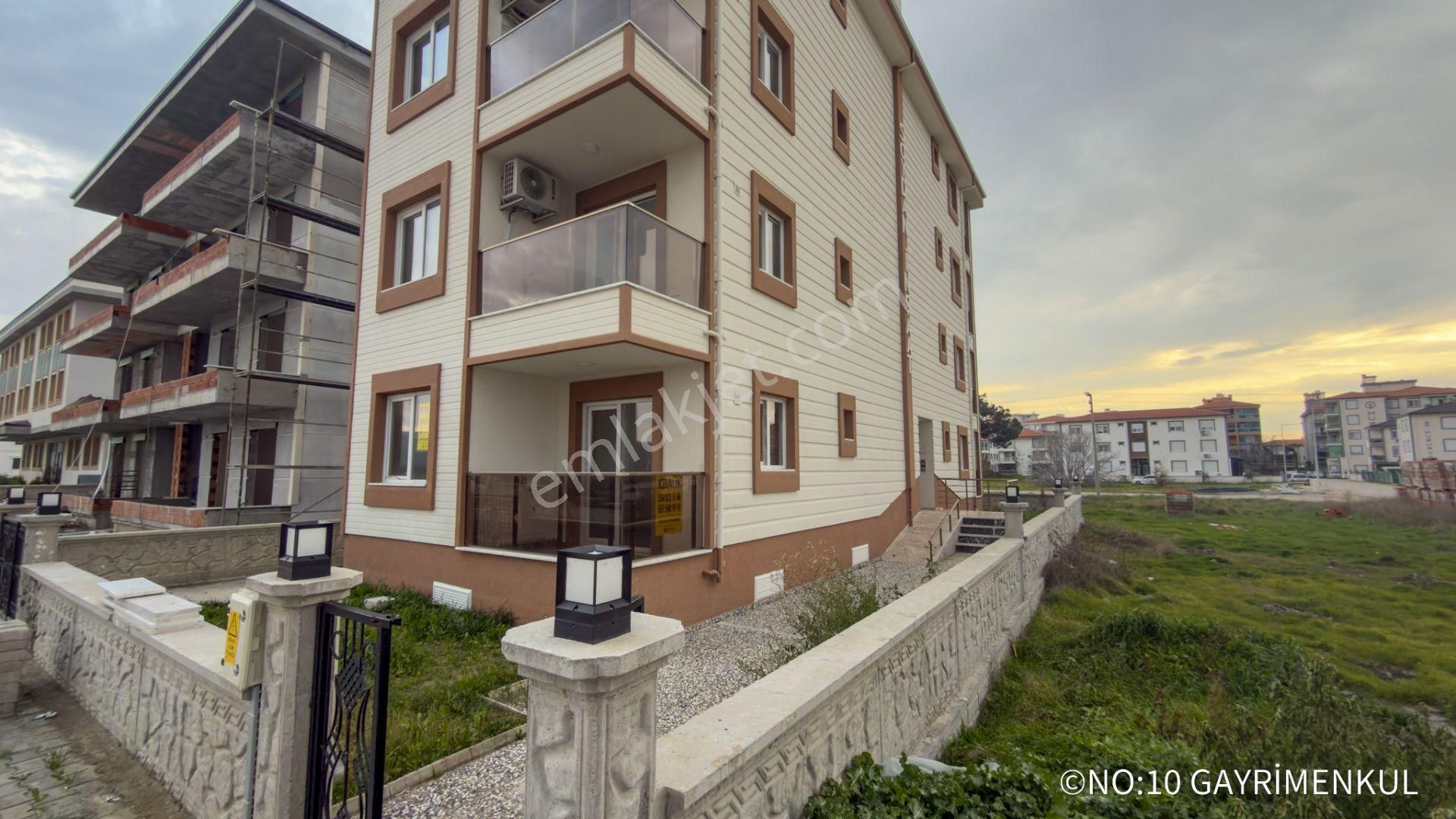 No:10 Gayrimenkul’den – Merkezi Konumda 1+1 Açık Mutfak • Yerden Isıtmalı • Kiralık