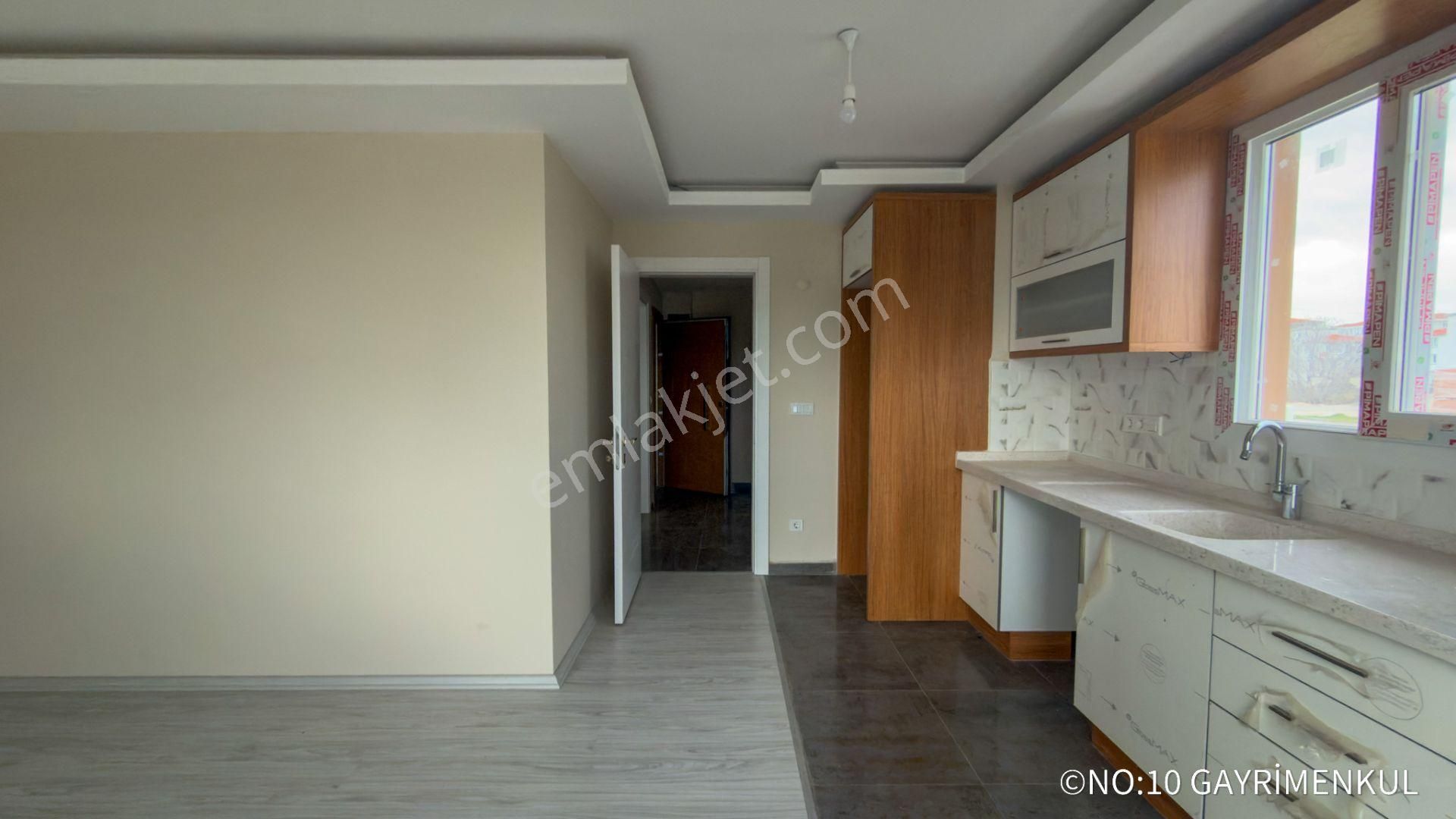 No:10 Gayrimenkul’den – Merkezi Konumda 1+1 Açık Mutfak • Yerden Isıtmalı • Kiralık - Görsel 17