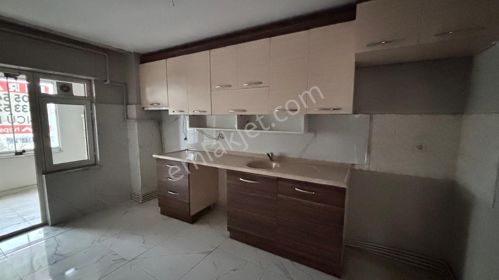 Fsm Metro İstasyonuna 100 M Site İçerisinde 3+1 Kombili Daire - Görsel 2