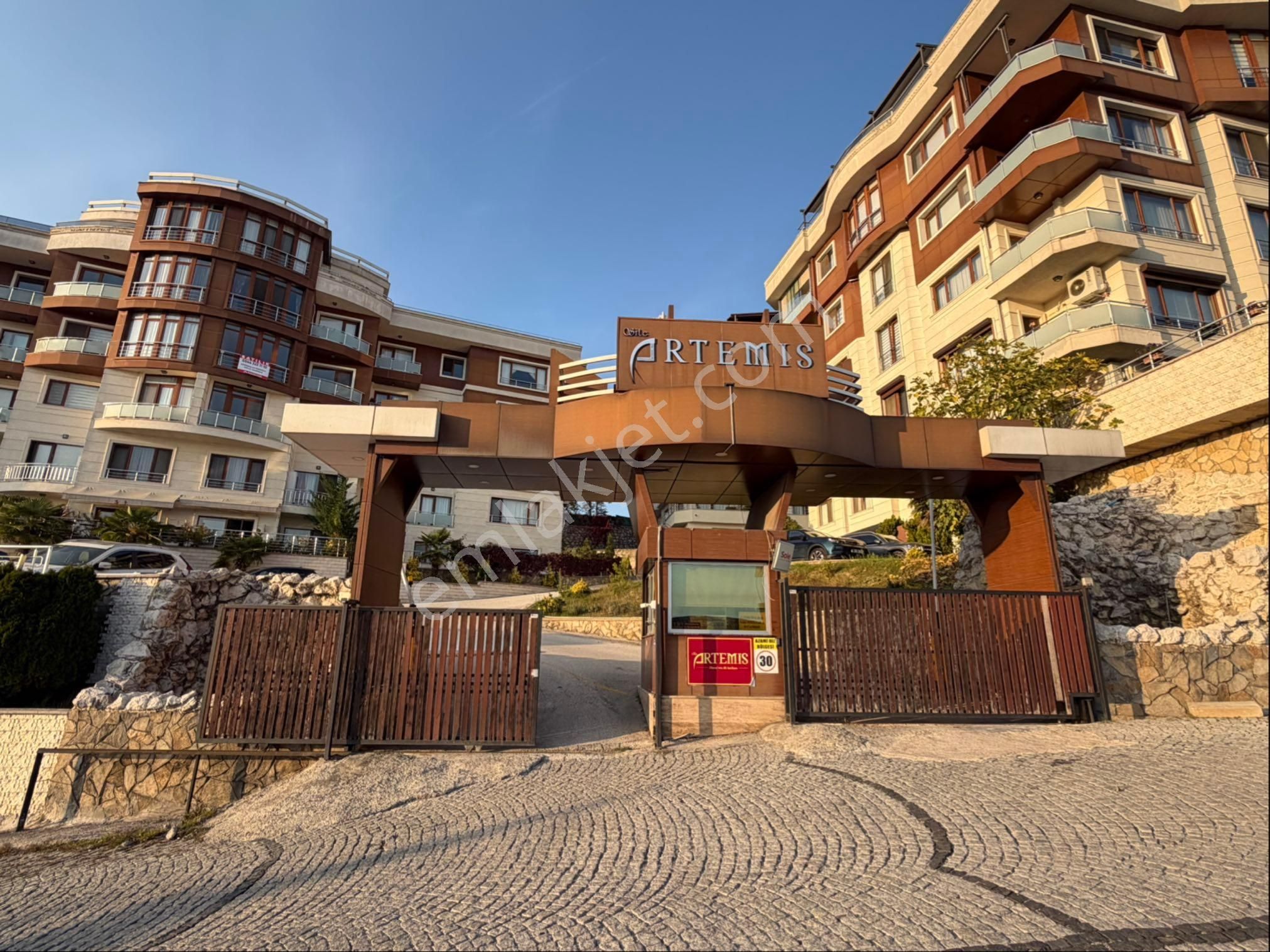 Demirbaş Gayrimenkulden Konuralp Artemis Sit. Satılık Dub.daire - Görsel 2