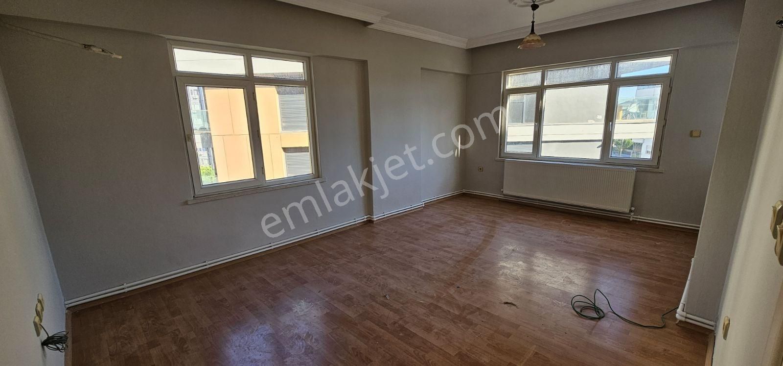 Liman Da Ara Kat 3+1 Doğalgazlı Ayrımutfaklı Kiralık - Görsel 2