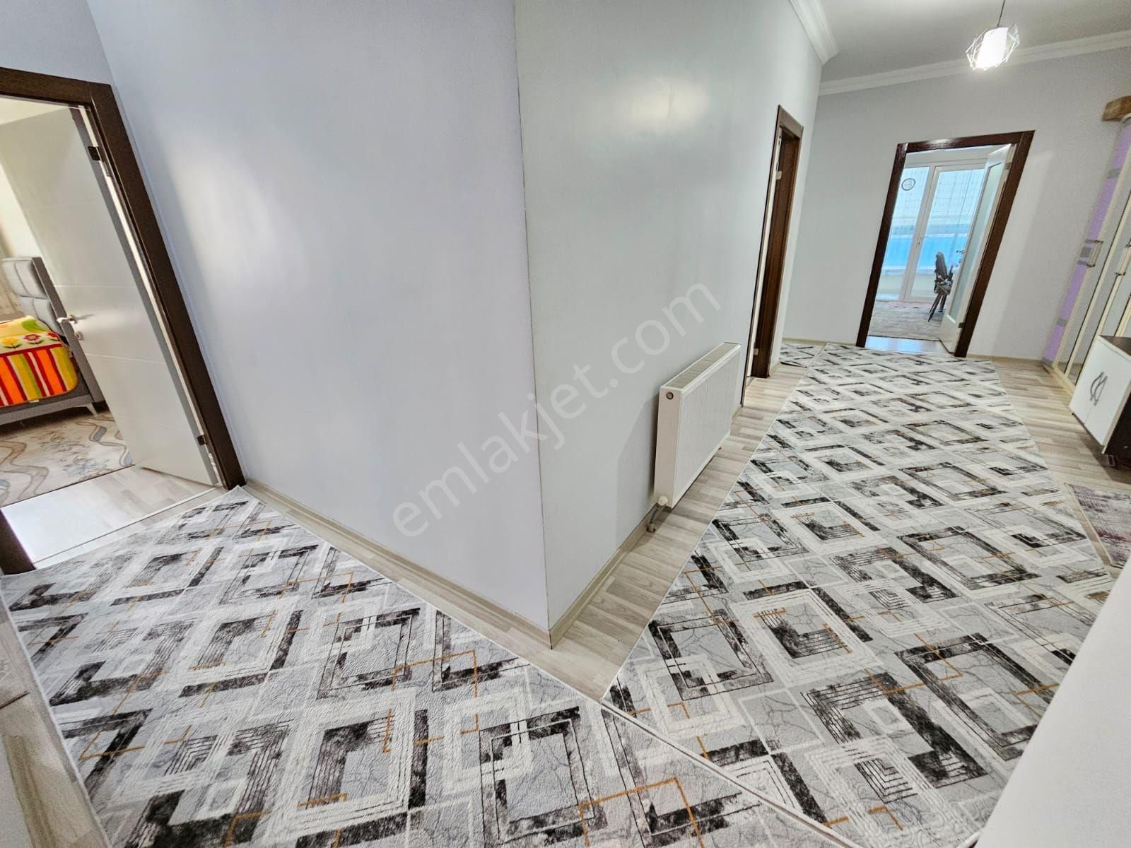 Başak Mah Yonca Market Yakını 4+1 Çift Banyo Asansörlü - Görsel 26