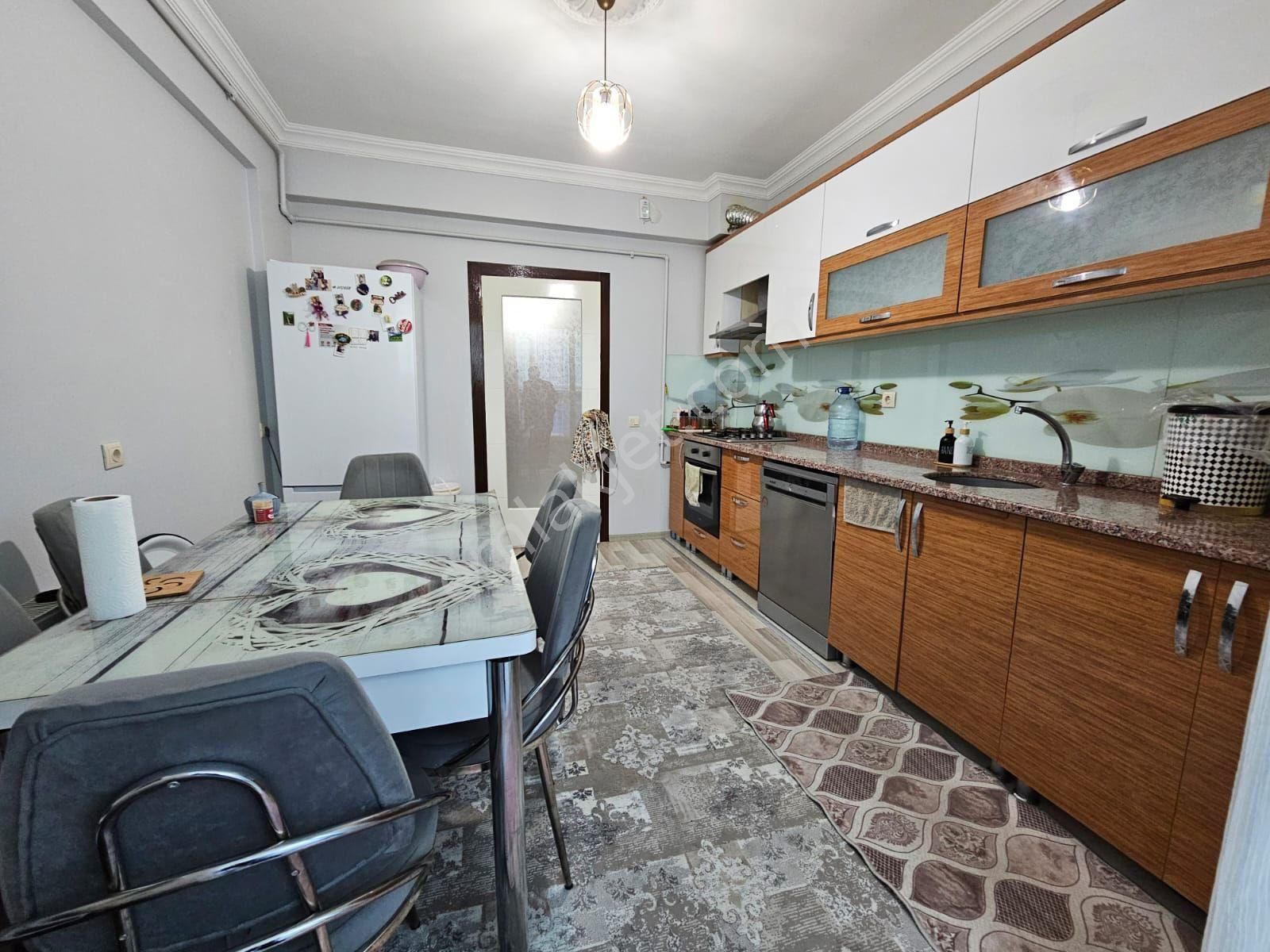 Başak Mah Yonca Market Yakını 4+1 Çift Banyo Asansörlü - Görsel 10