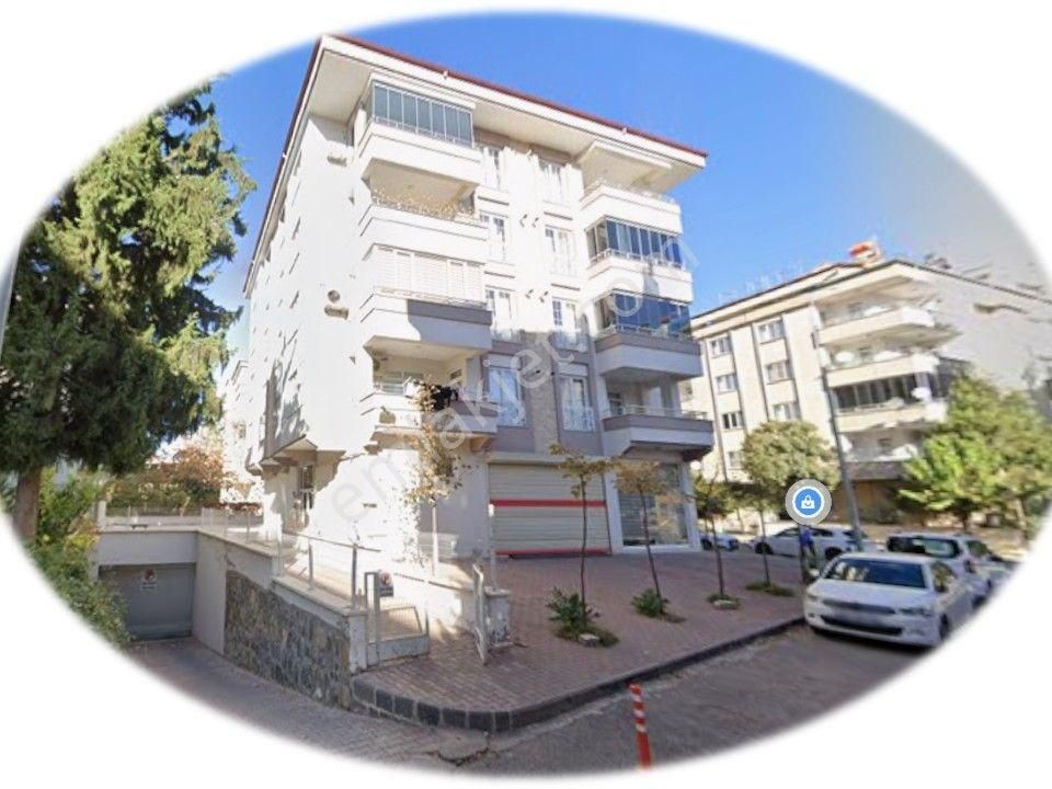 Repa Gayrimenkul Furkan Özer'den Bakımlı 2+1 Kapalı Otopark