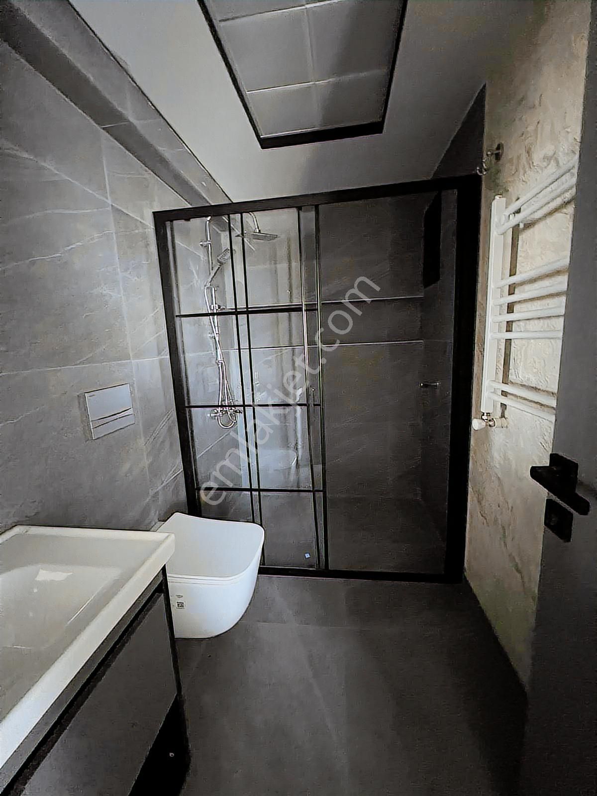 Üniversiteye Yürüme Mesafesinde Güvenlikli Site İçerisinde 1+1 - Görsel 27