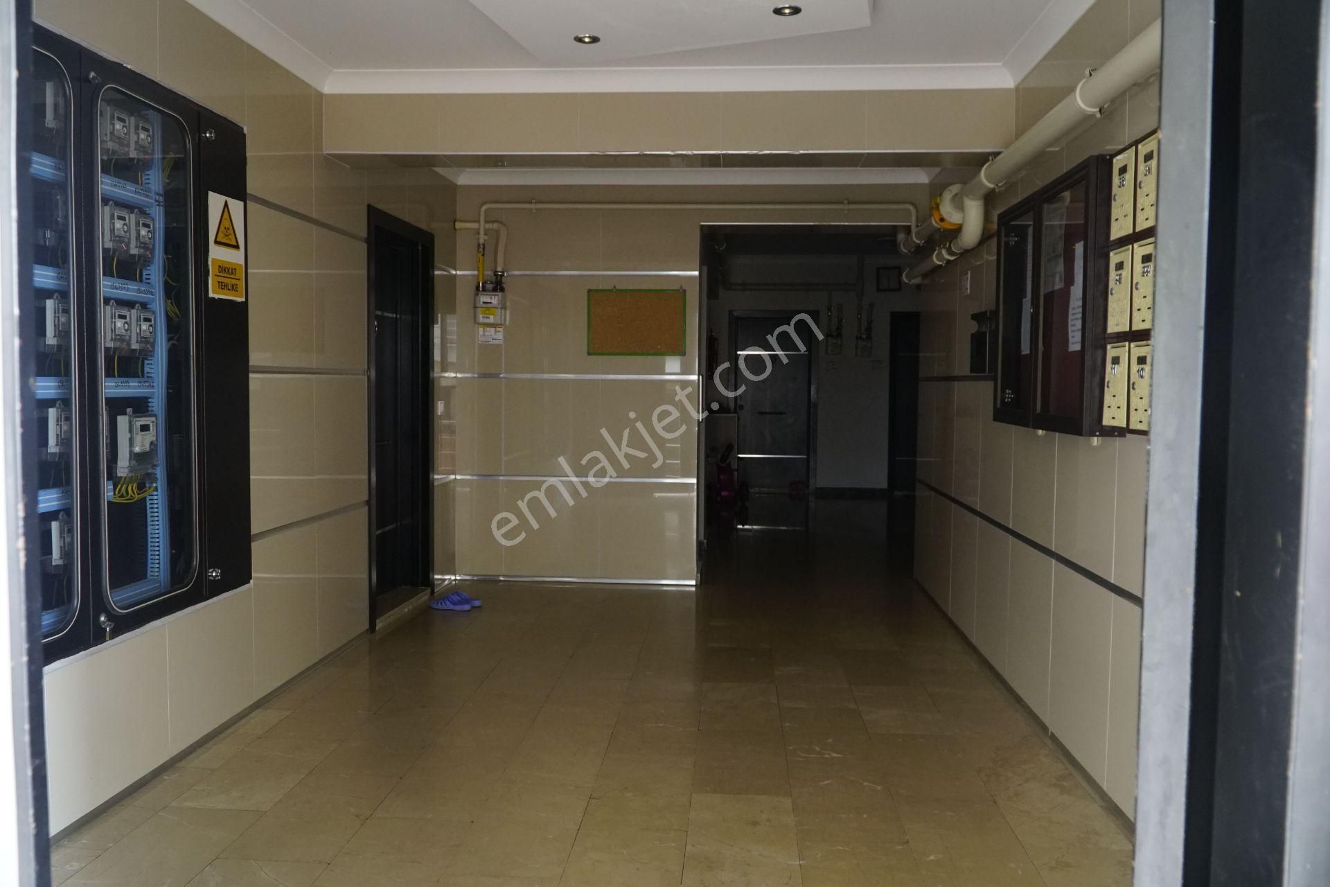 Çukurcayır Mahallesinde Satlık Lüx Daire - Görsel 24