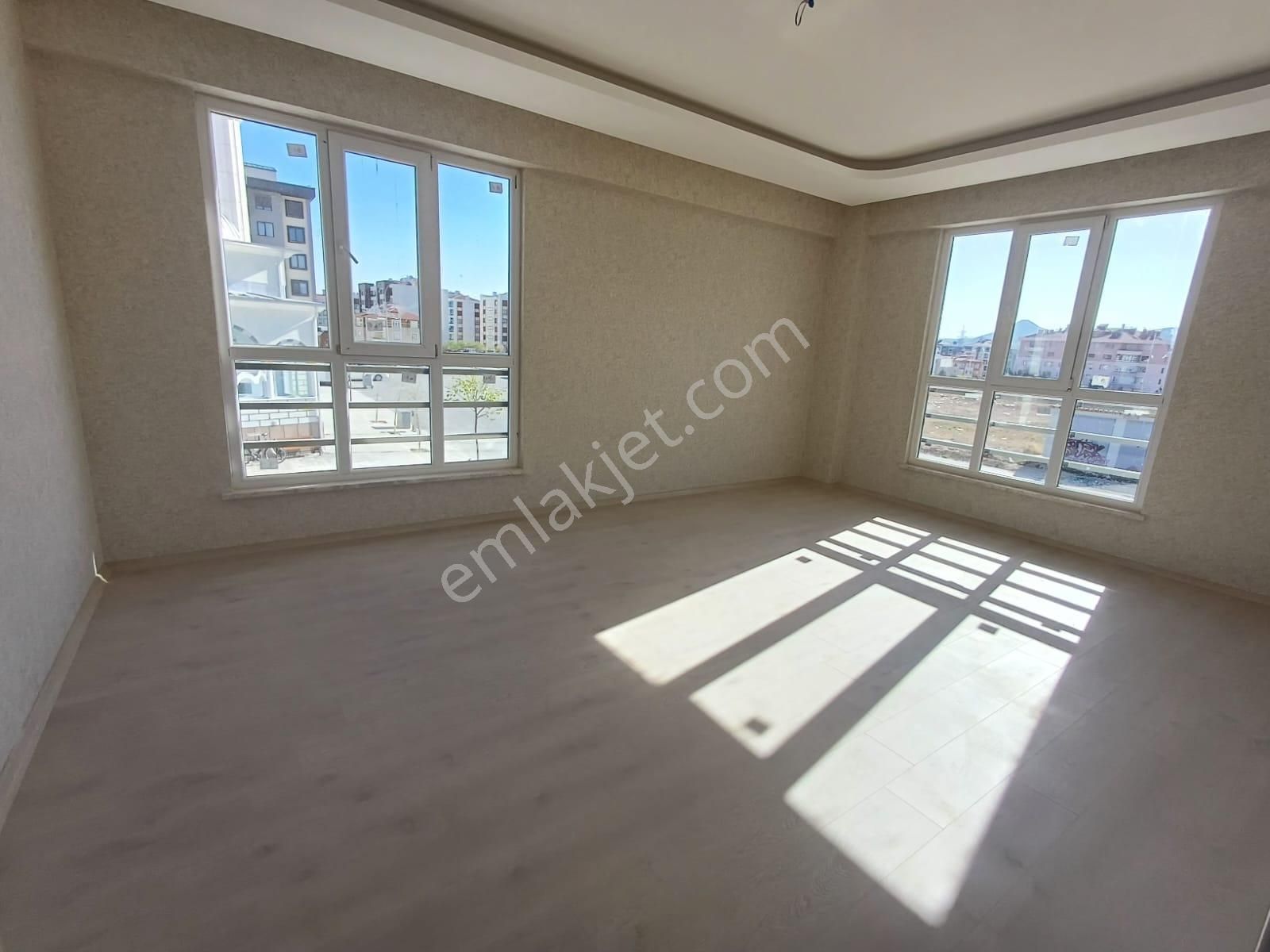 Emrah Çiftci'den Selçuklu Yazır Mah.kanyon Park Civarı Satılık 2+1 Sıfır Lüks Daireler - Görsel 4