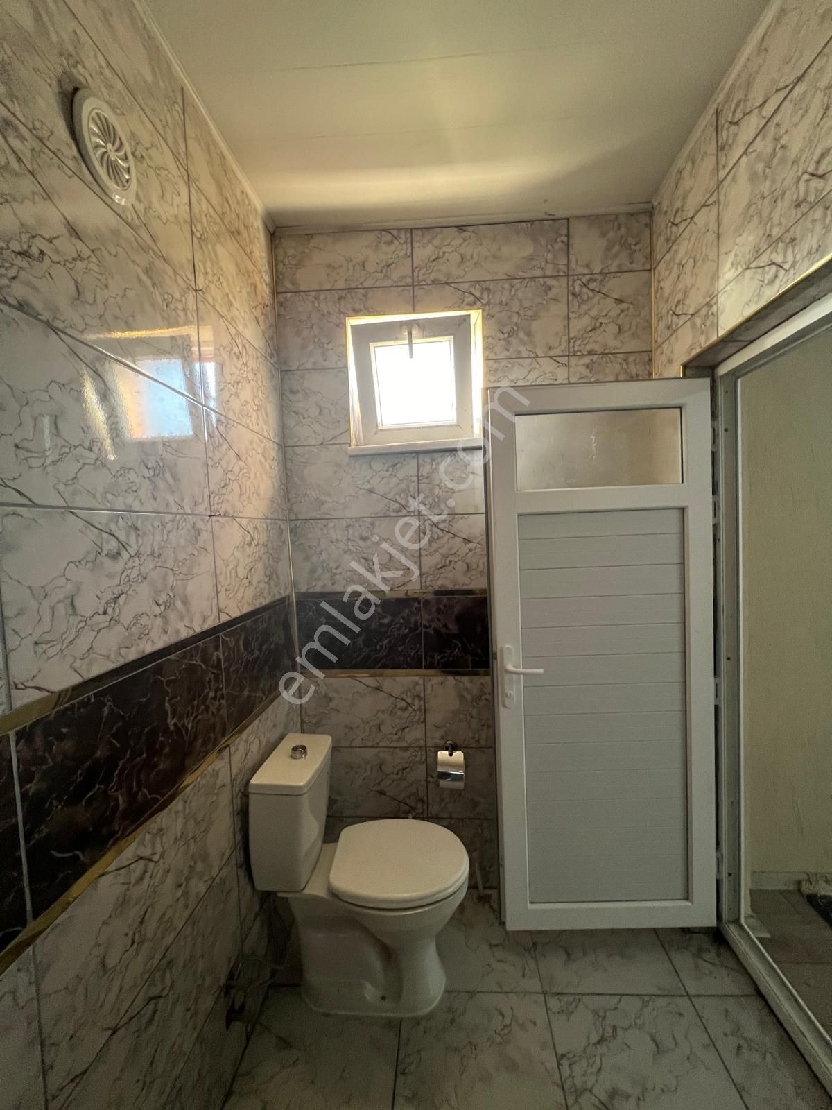 Emrah Çiftci'den Sarayönü Hatip Mah. Satılık 3+1 Bahçeli Müstakil Ev - Görsel 15