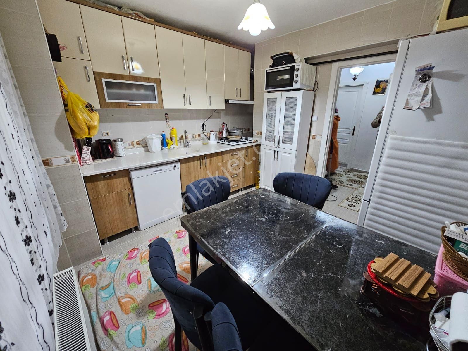 Karapürçekte 2+1 Yandan Giriş Kat Konumlu Eyüp Cami Yakını Satılık Daire - Görsel 6