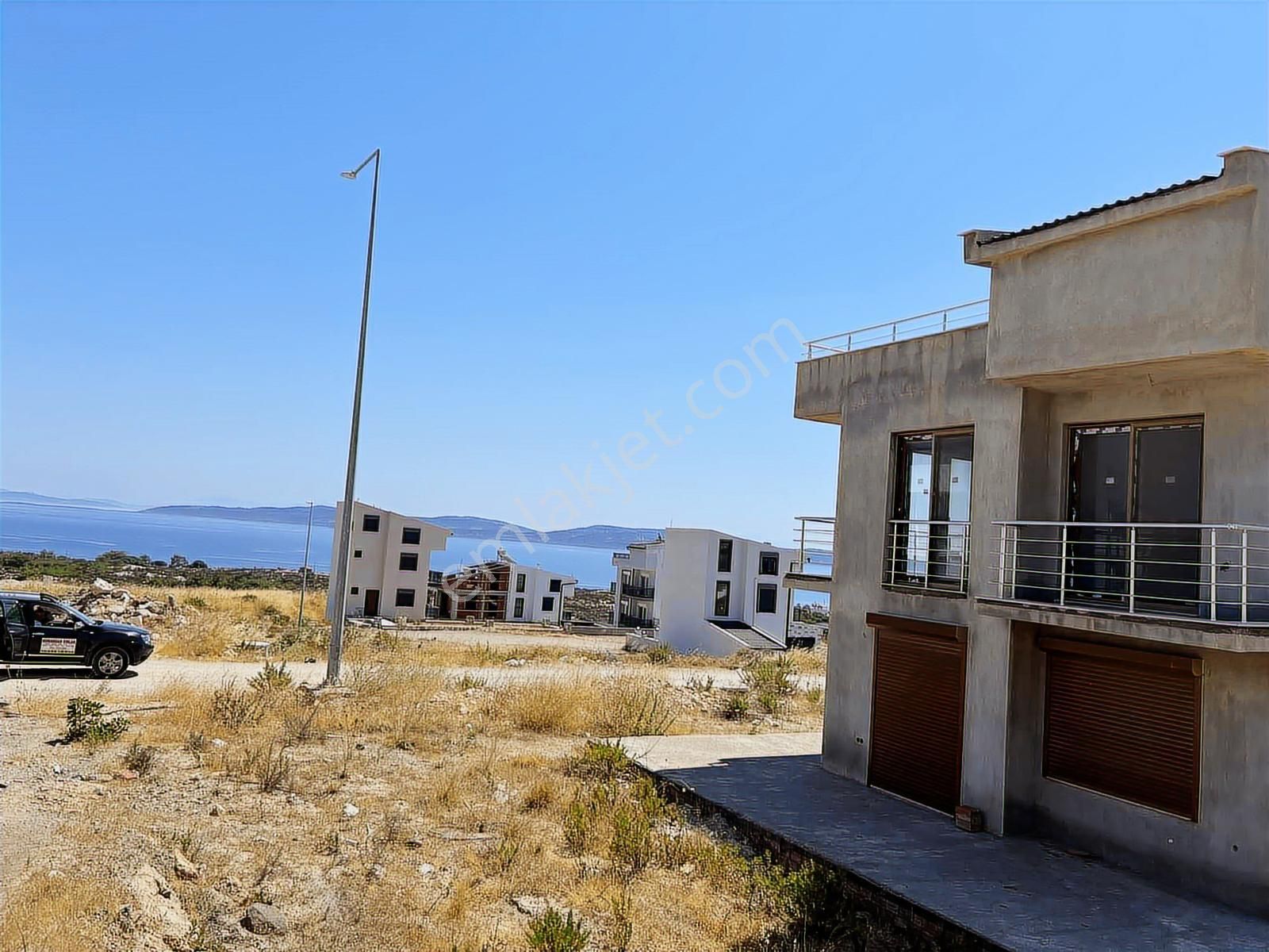 Mordoğan Emlaktan Kamukentte 478 Ada İleri Kabası Bitmiş Yazlık - Görsel 3