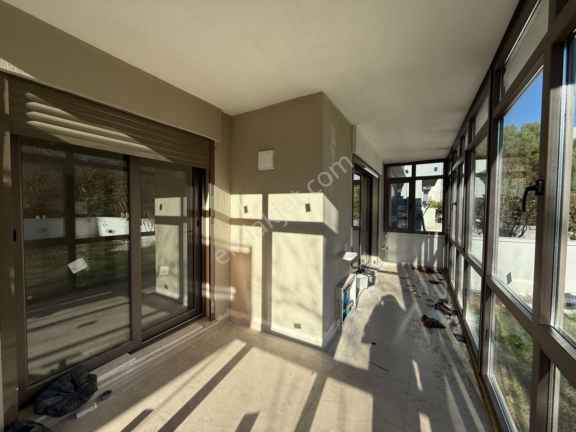 Camikebir’de Merkezde Kış Bahçeli 1+1