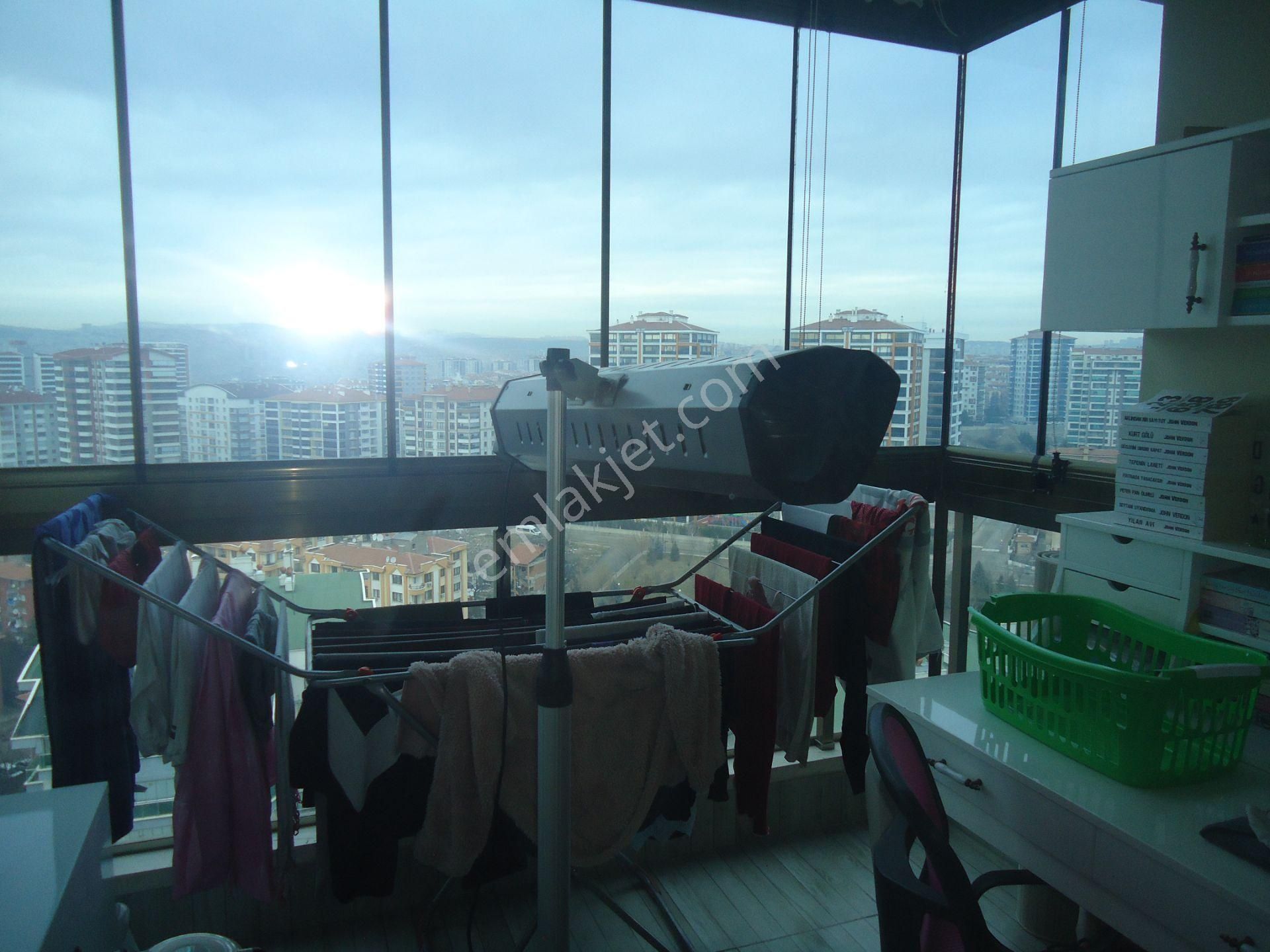 Krc'den Sitede 140m2 Net Full Yapılı Manzaralı 3+1 Daire - Görsel 23