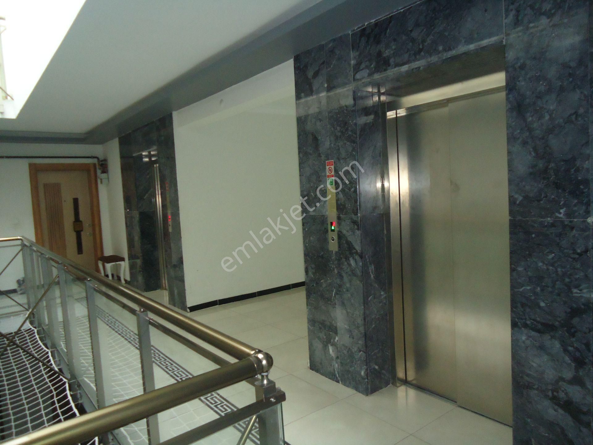 Krc'den Sitede 140m2 Net Full Yapılı Manzaralı 3+1 Daire - Görsel 2